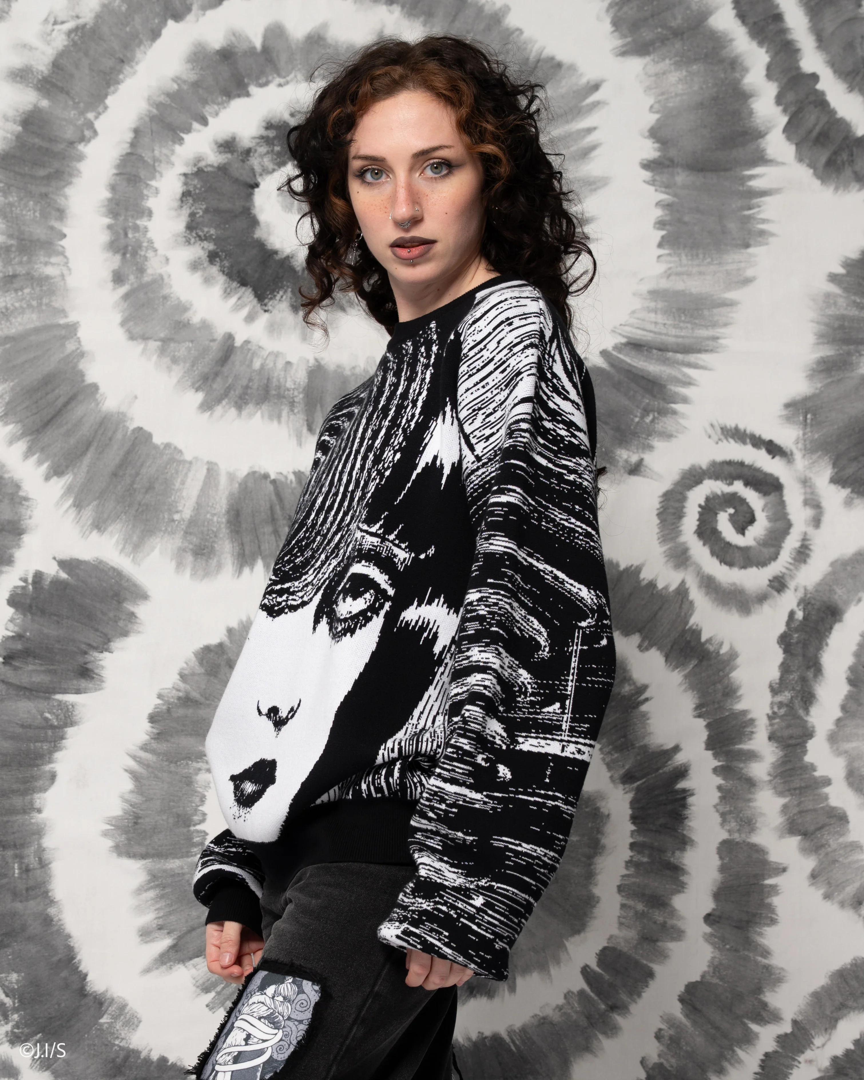 Azami Uzumaki Sweater [EARLY ACCESS] - Image 7