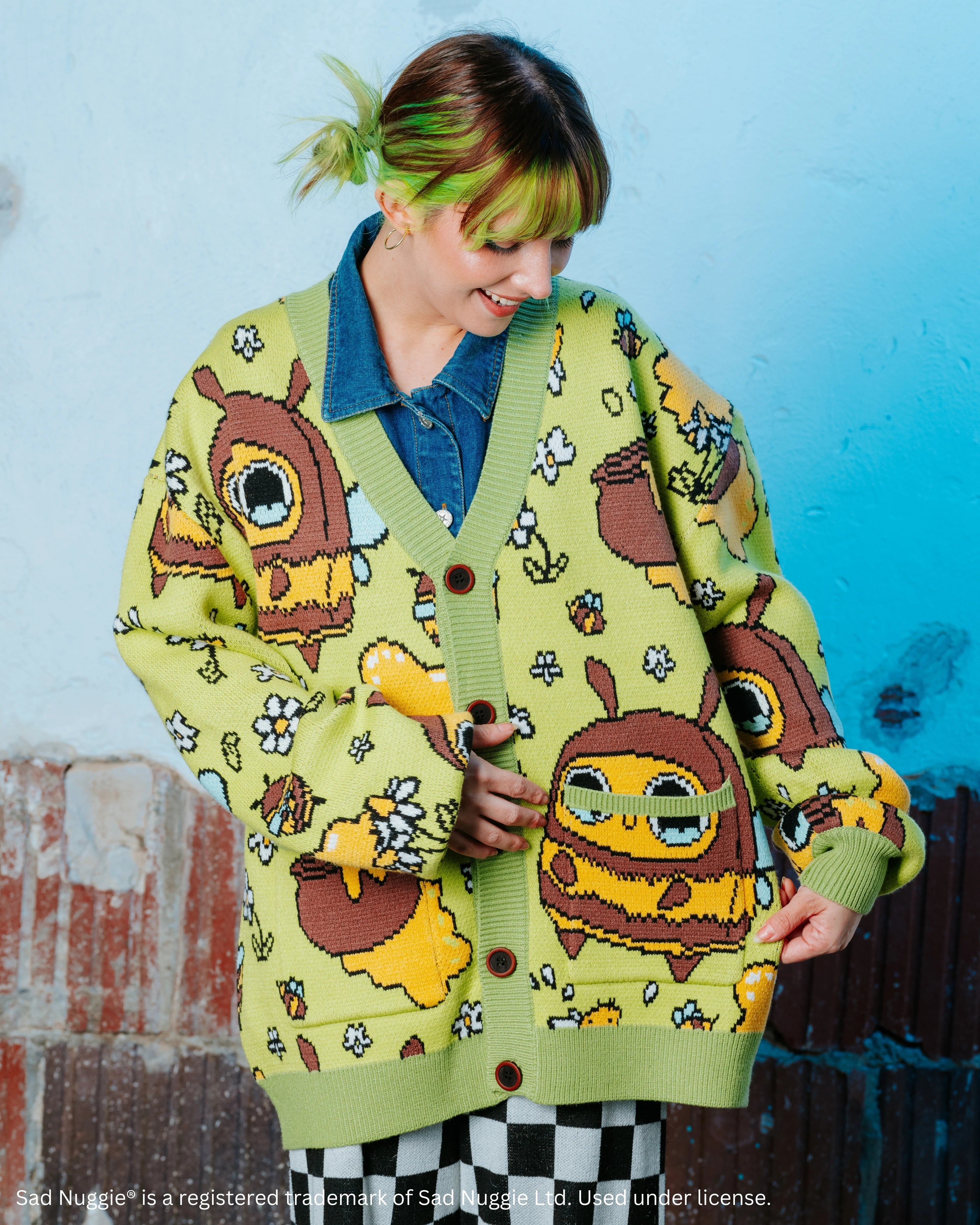 Bee Nuggie Cardigan - Image 5
