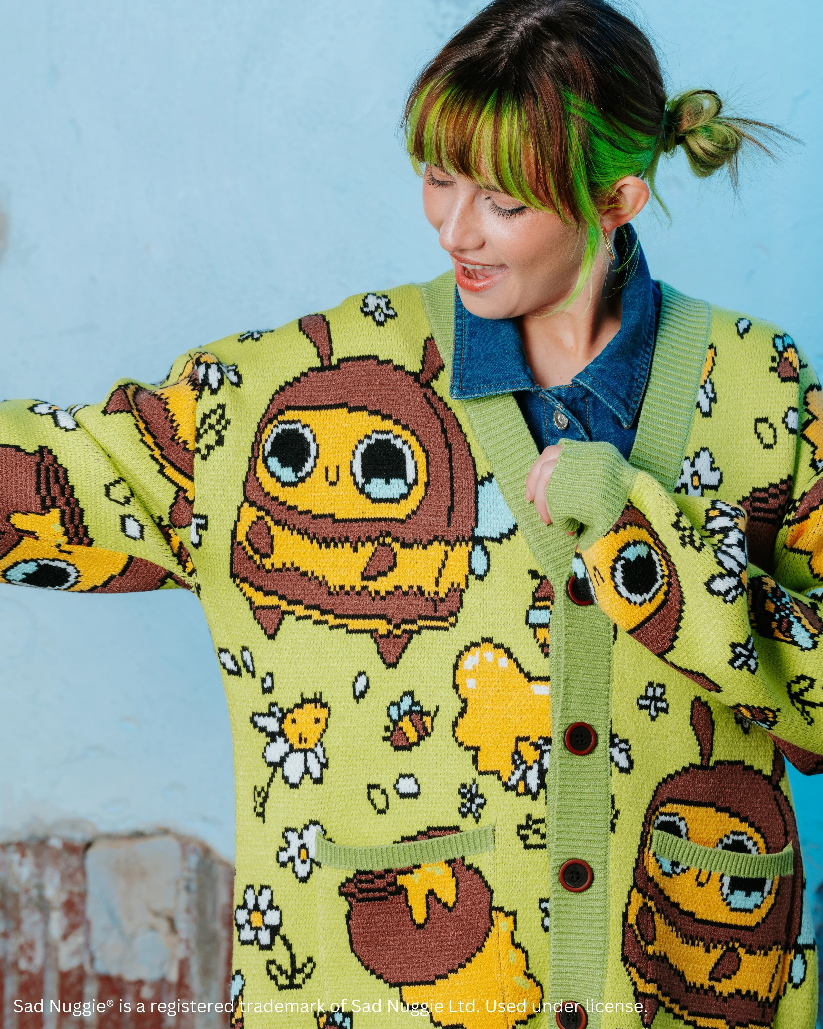 Bee Nuggie Cardigan - Image 6
