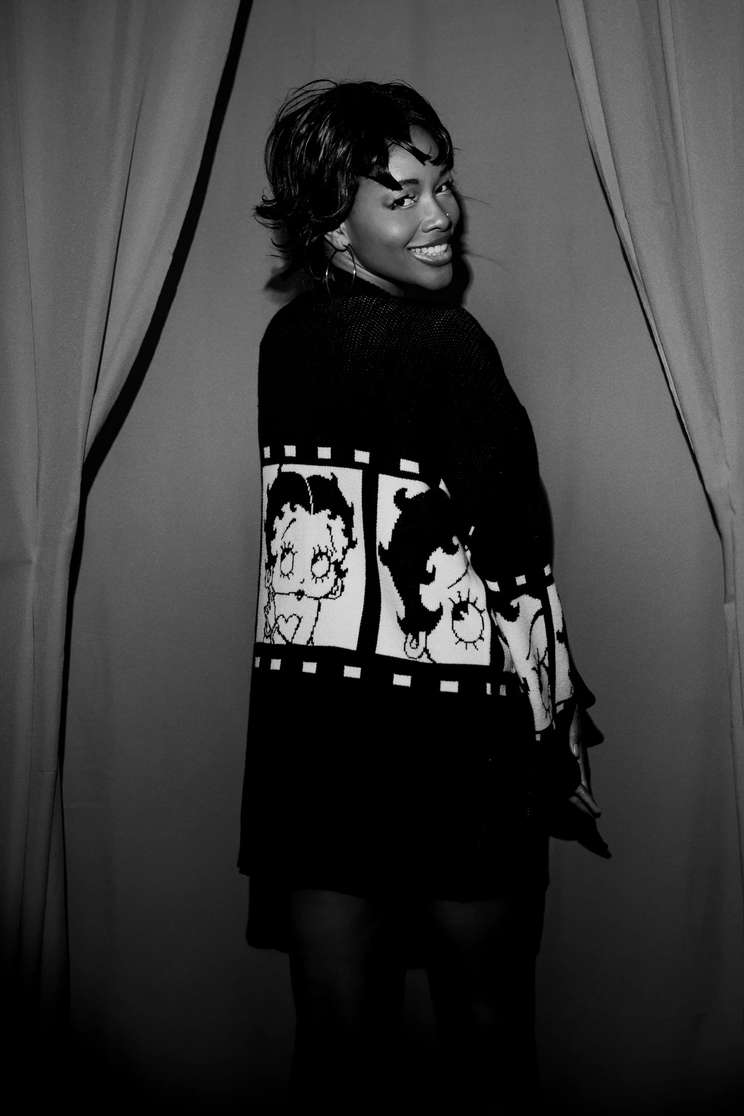 Betty Film Cardigan - Image 5