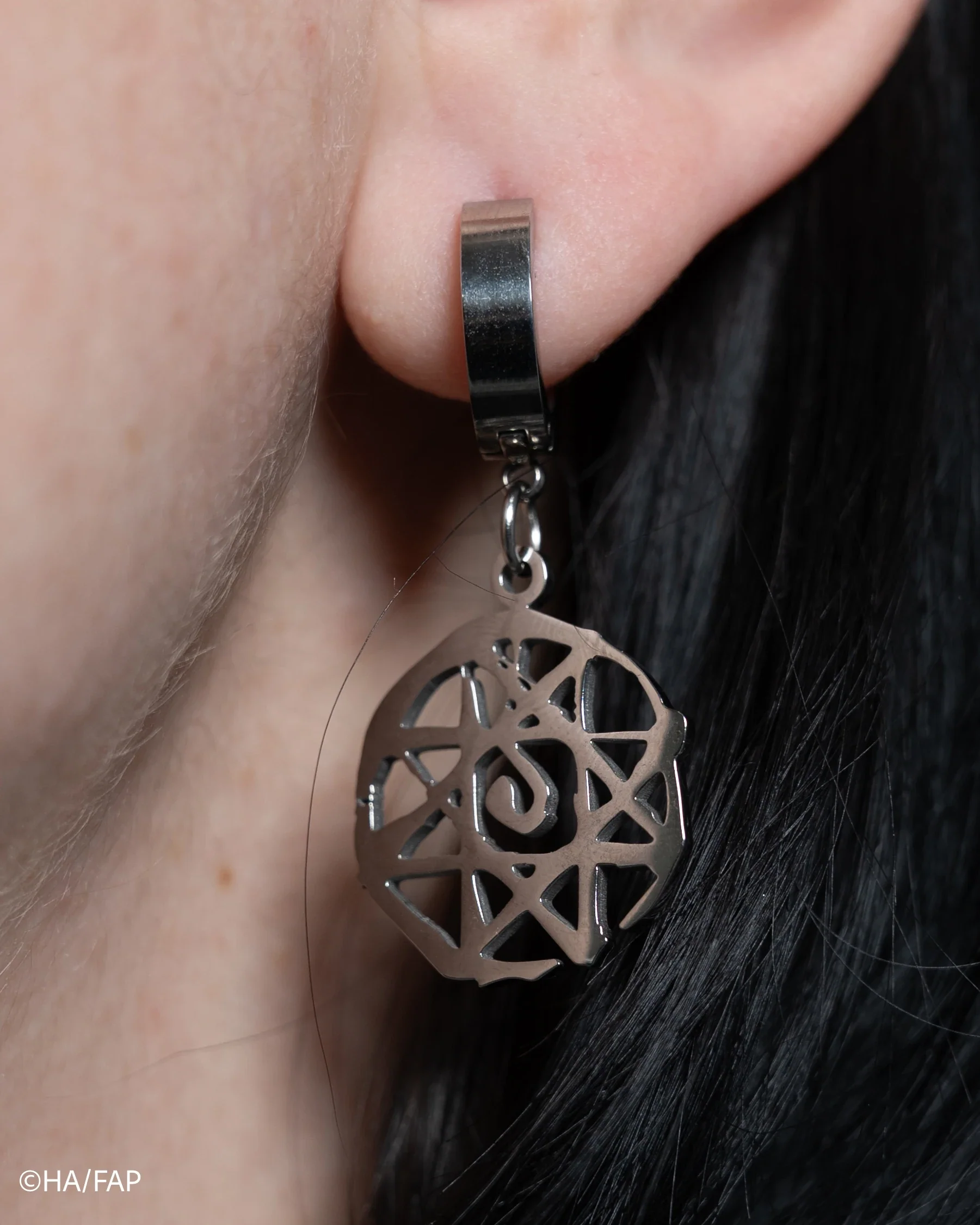 Blood Seal Earrings - Image 5