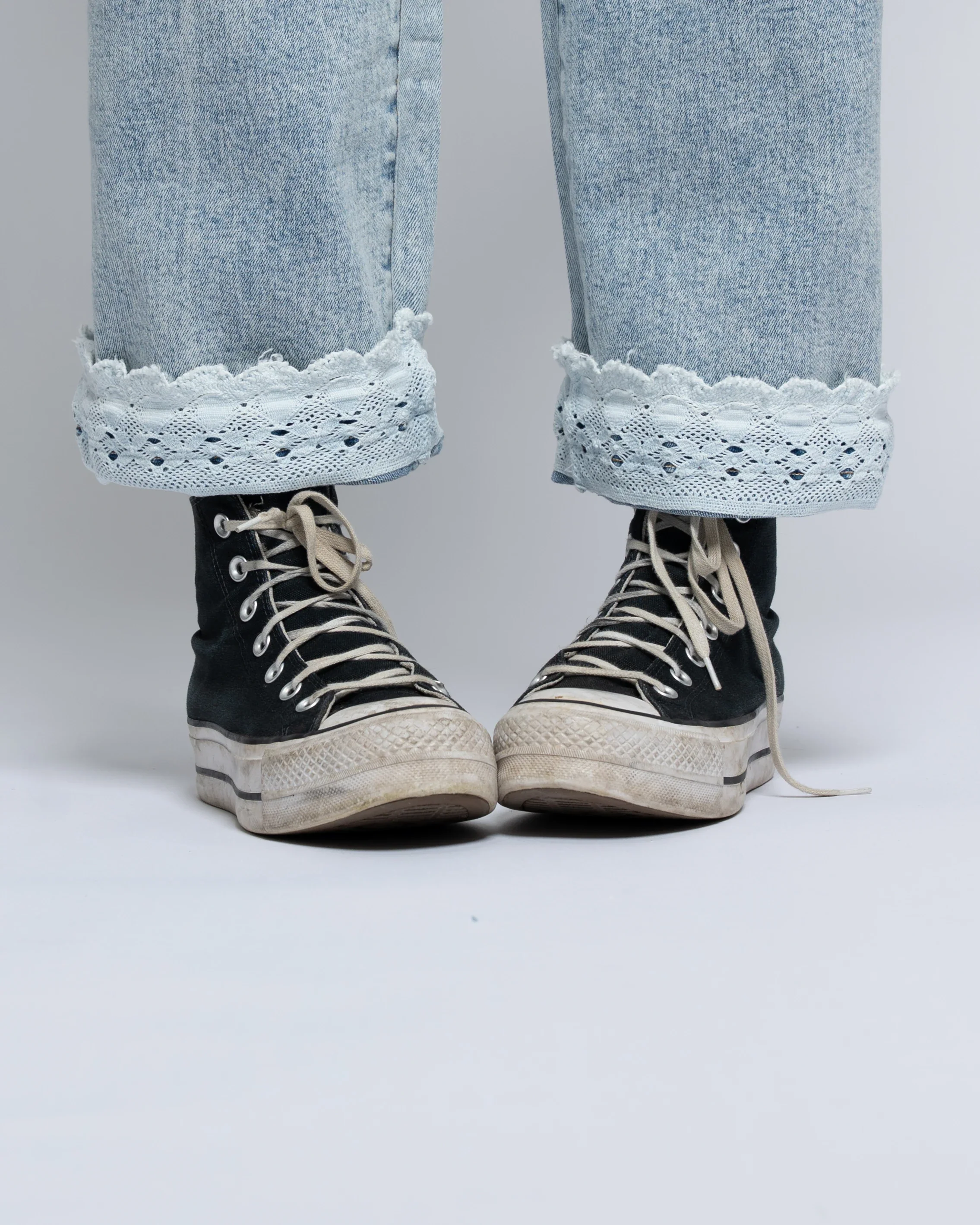 Blue Lace Jeans - Image 28