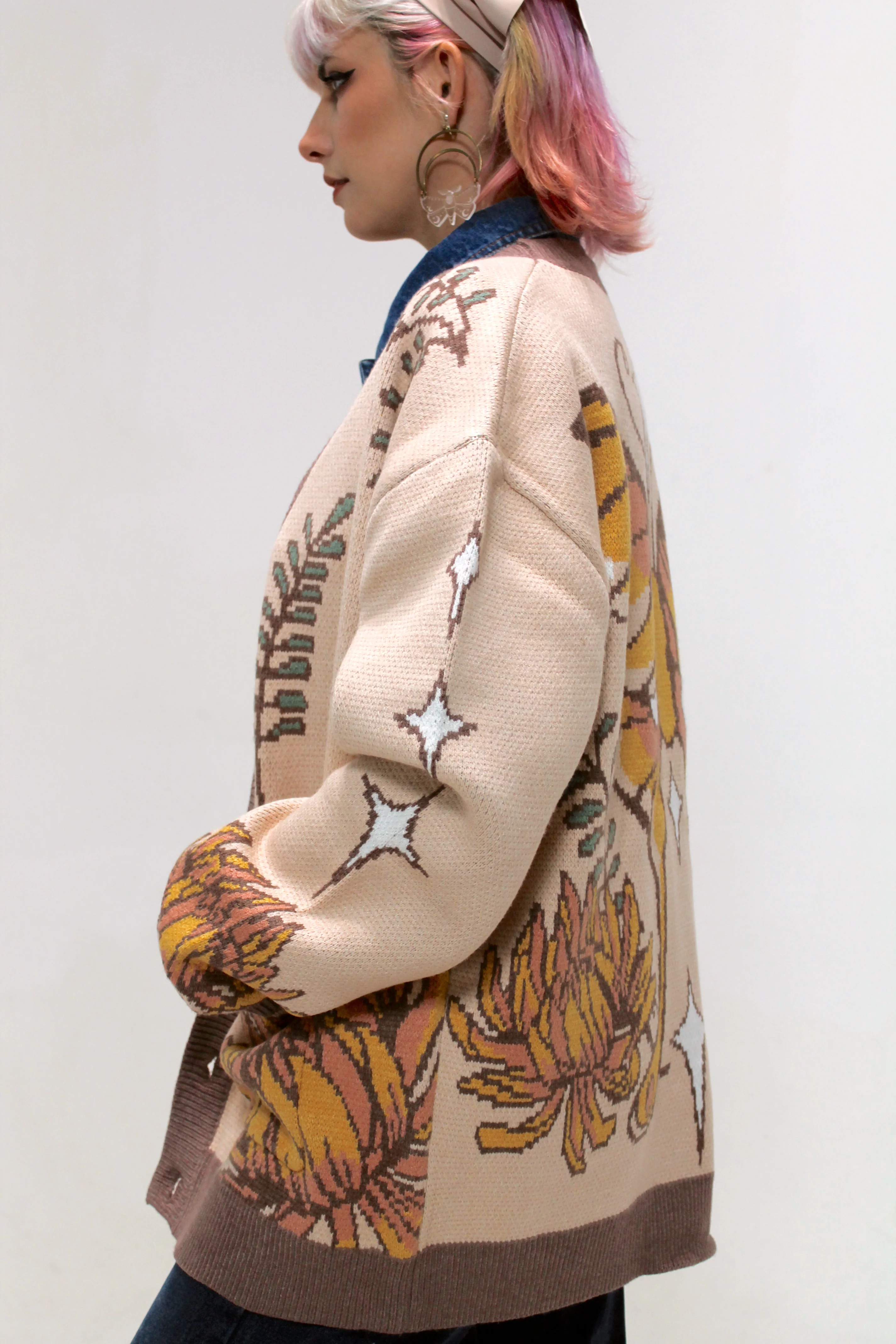 Boneless Virgo Cardigan - Image 13