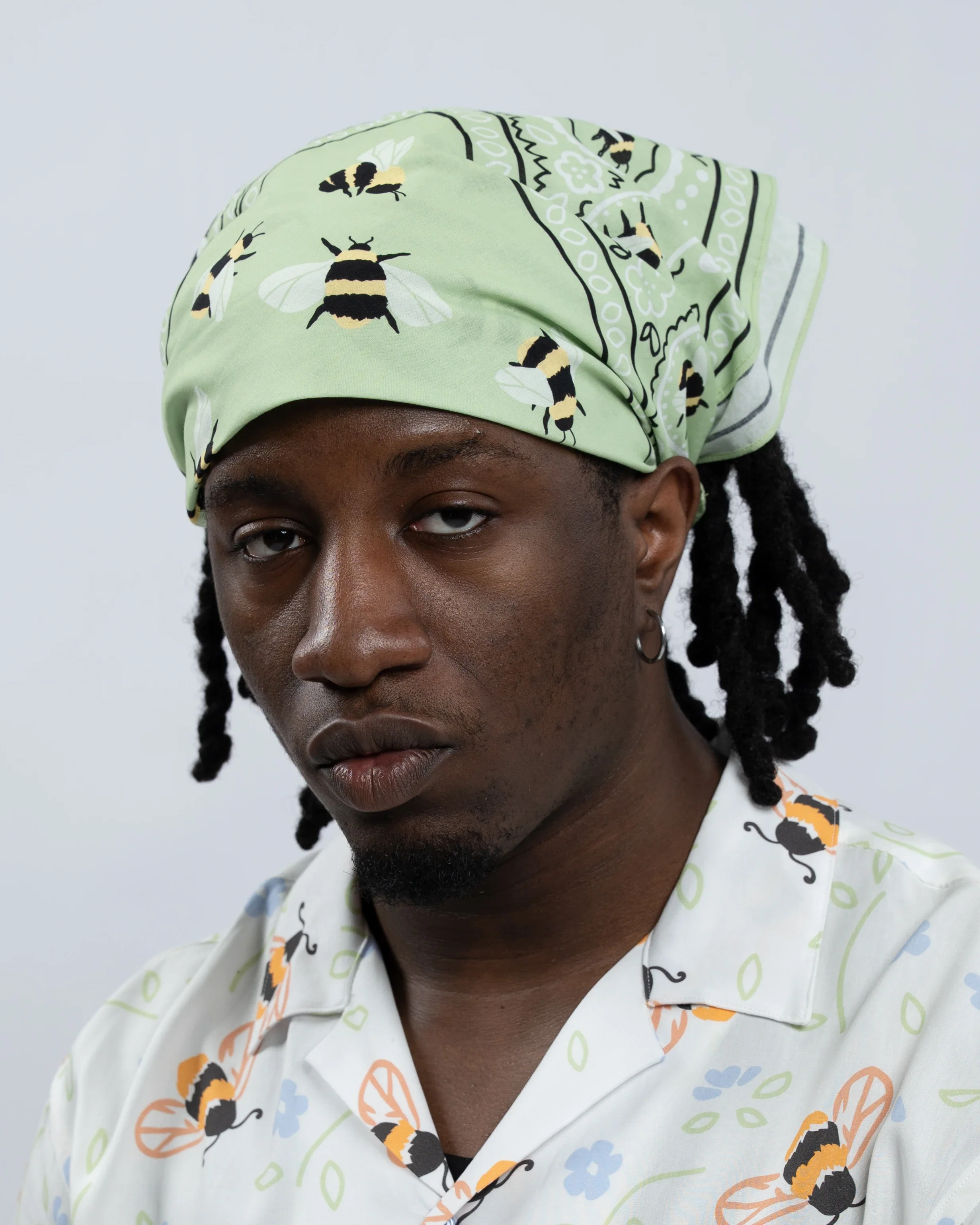 Buzzin' Around Bandana - Image 7