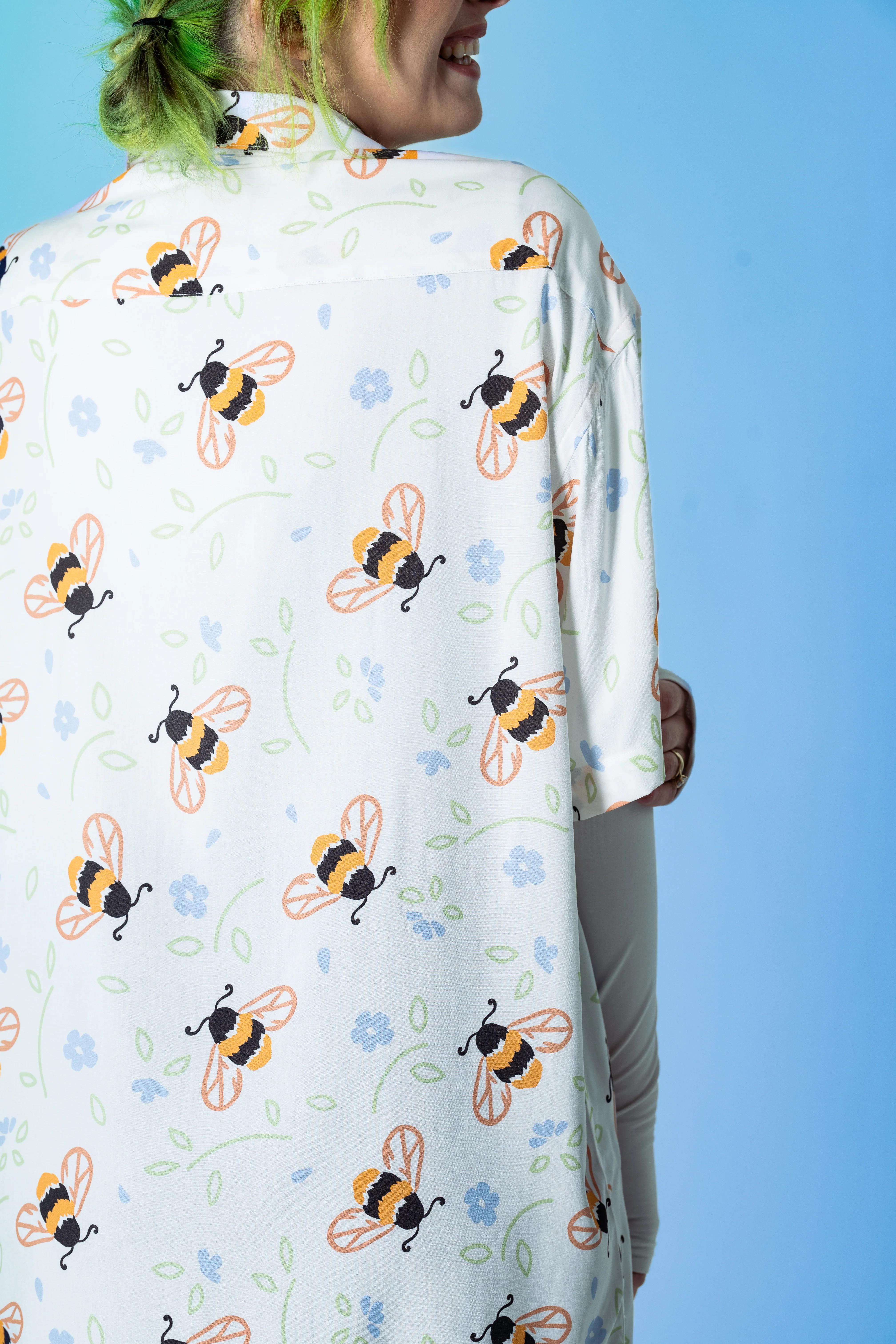 Buzzin' Around Button Up - Image 7