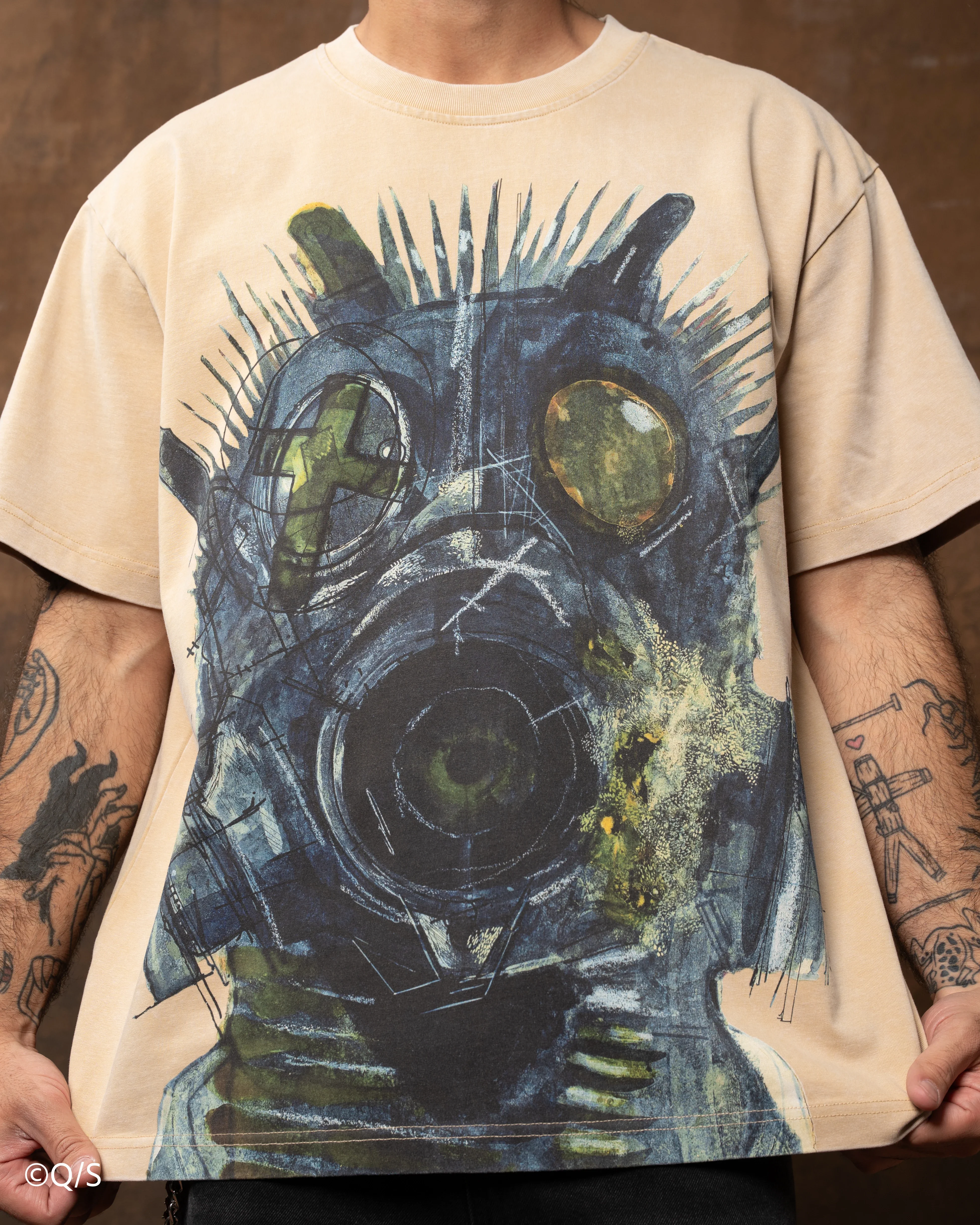 Caiman Front Print Tee - Image 11