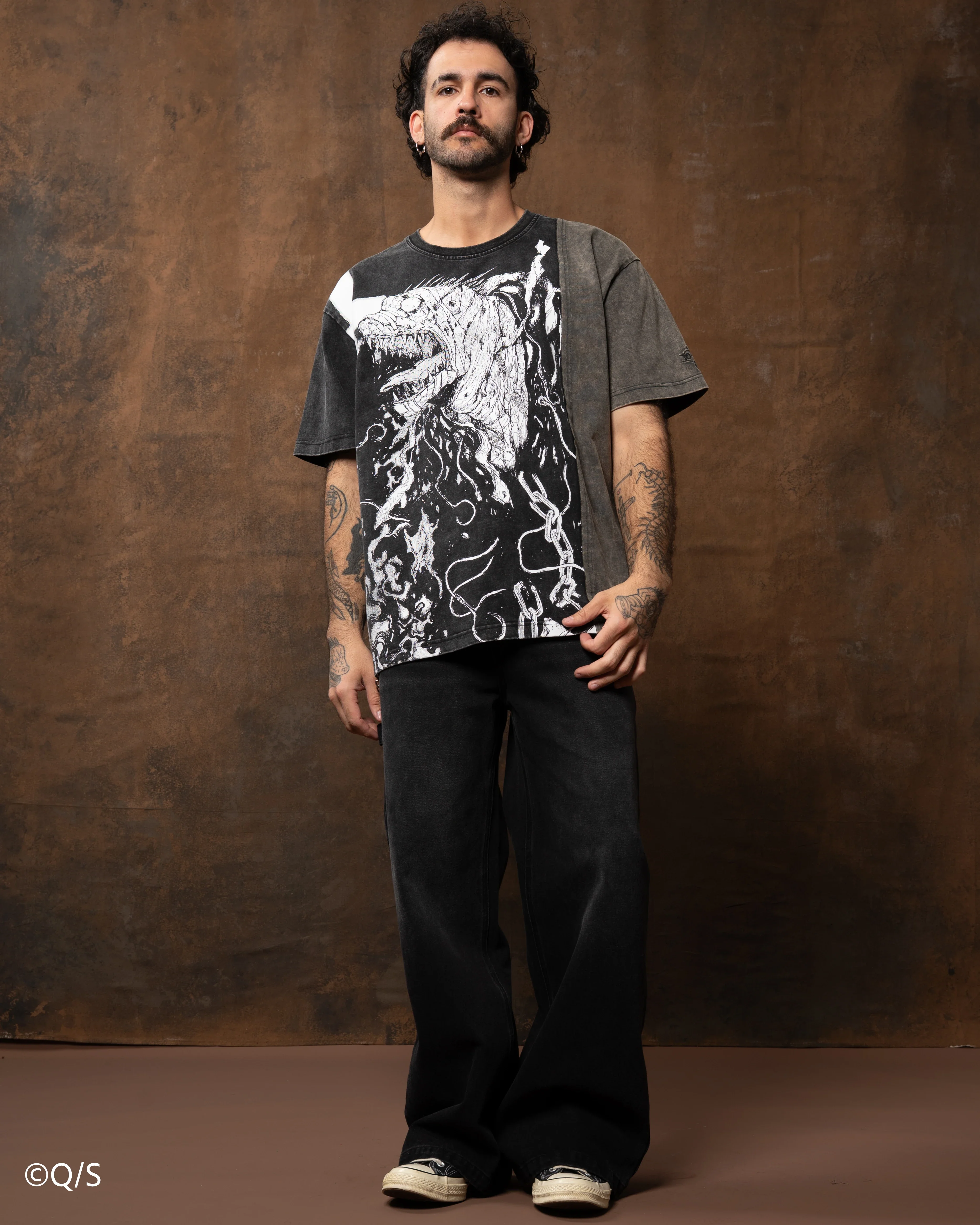 Caiman Side Cut Tee - Image 11