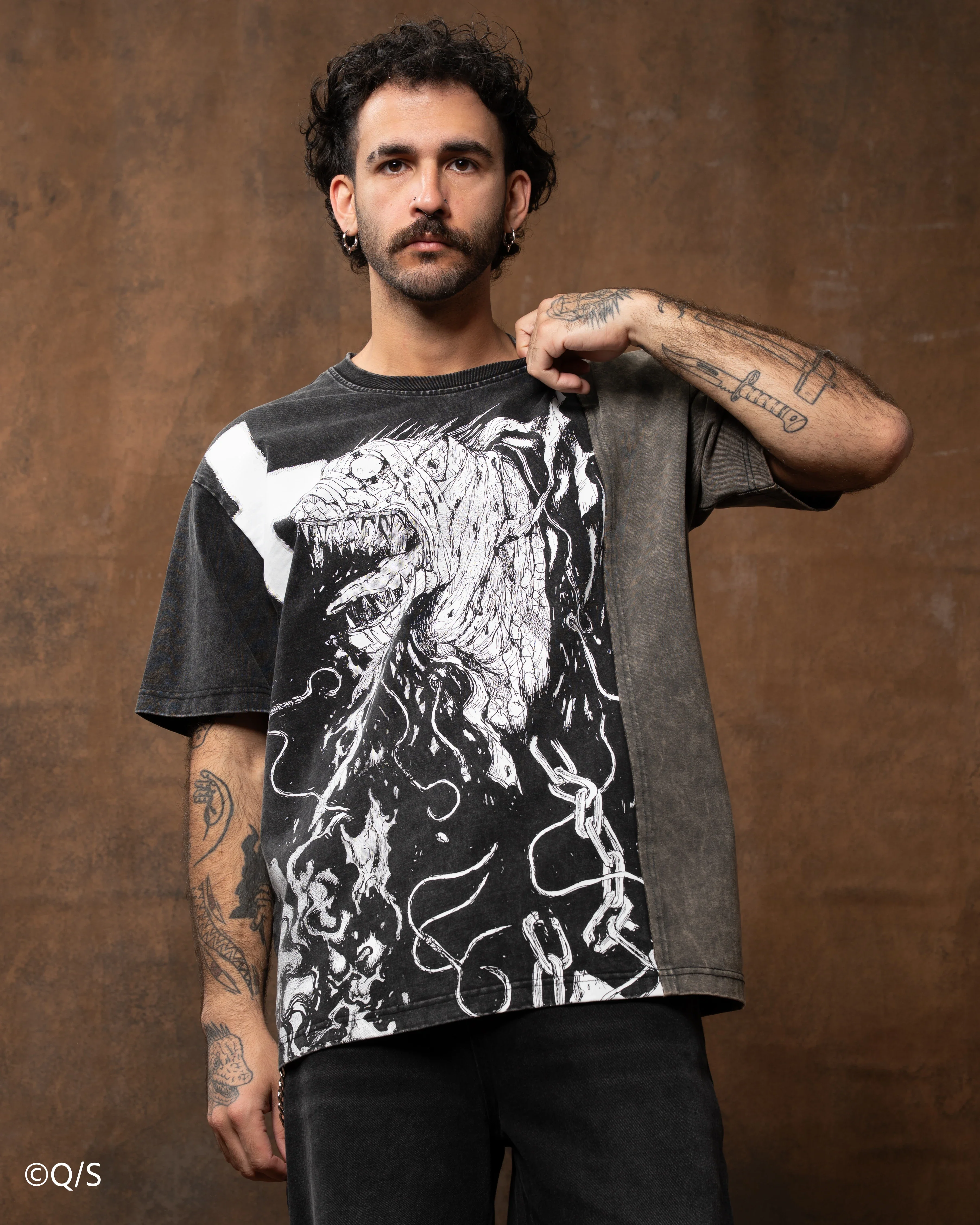 Caiman Side Cut Tee - Image 12