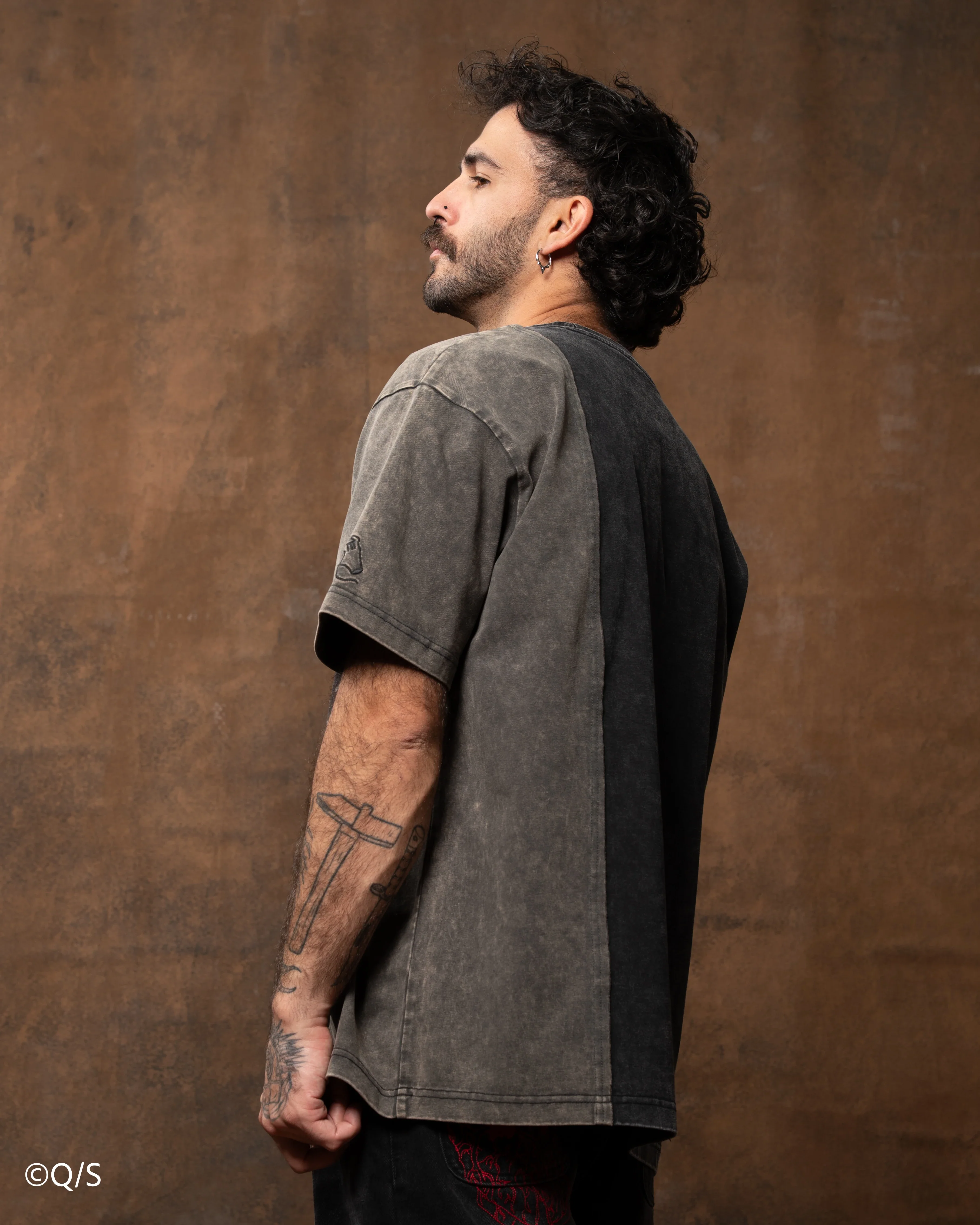 Caiman Side Cut Tee - Image 14