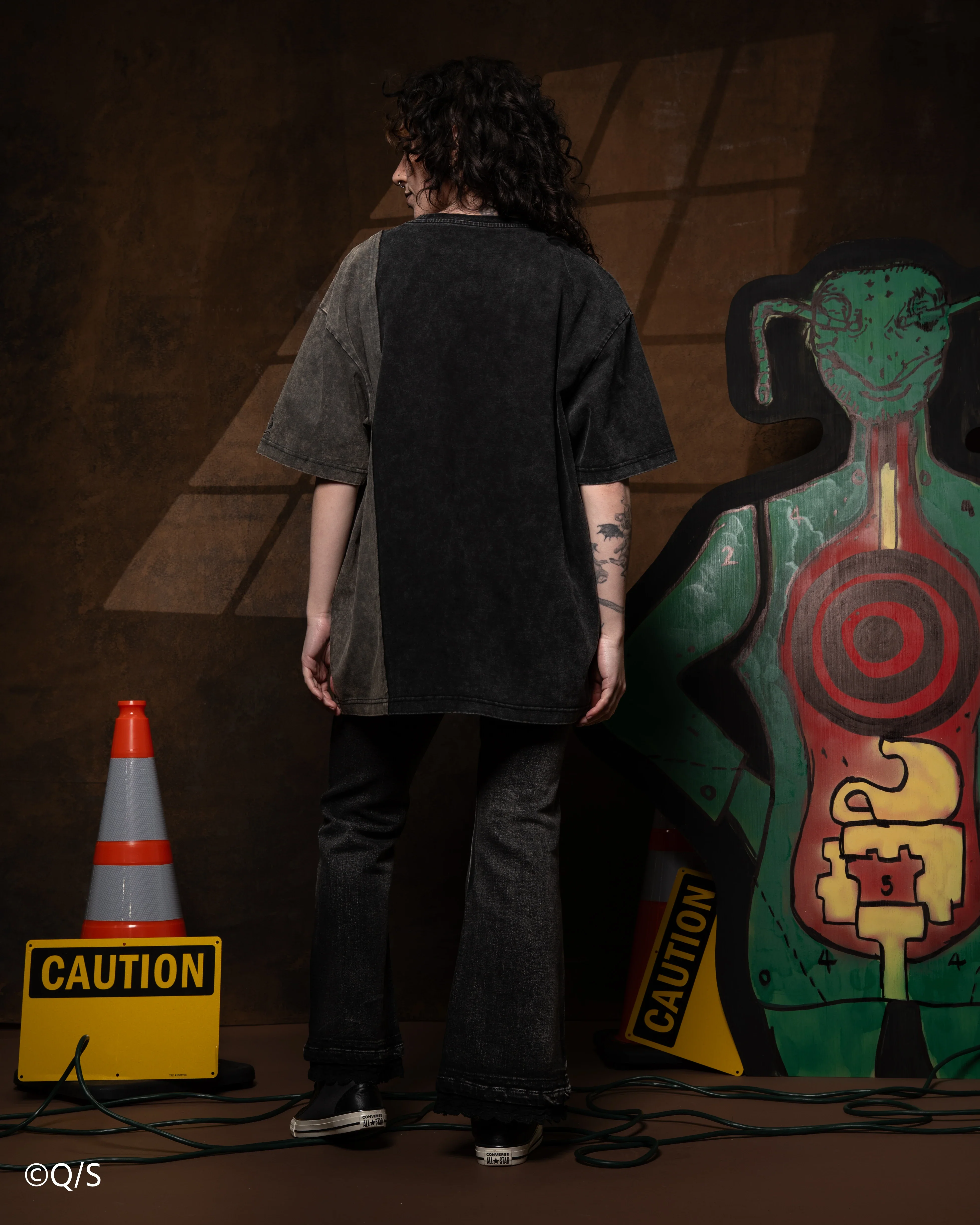 Caiman Side Cut Tee - Image 4