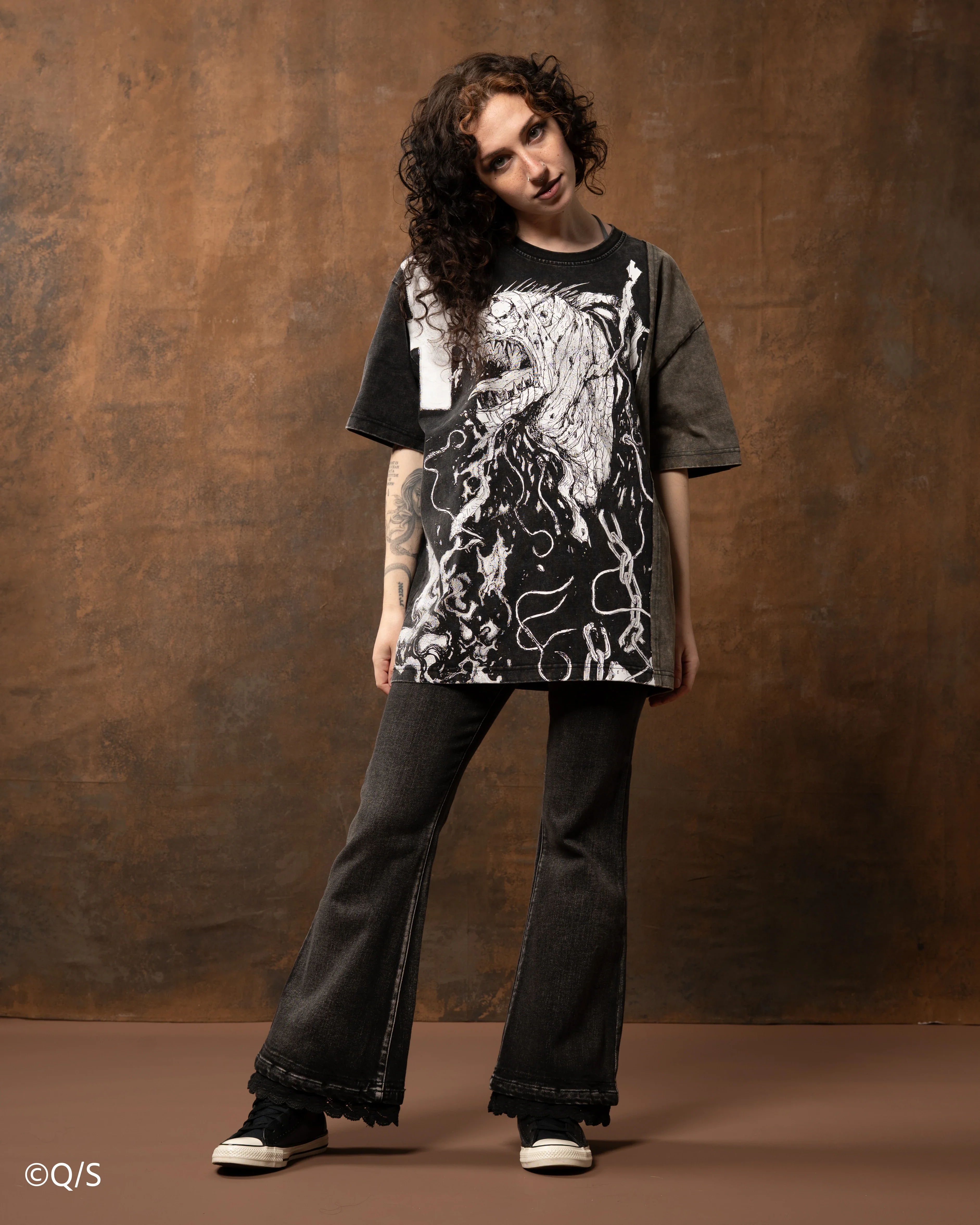 Caiman Side Cut Tee - Image 7