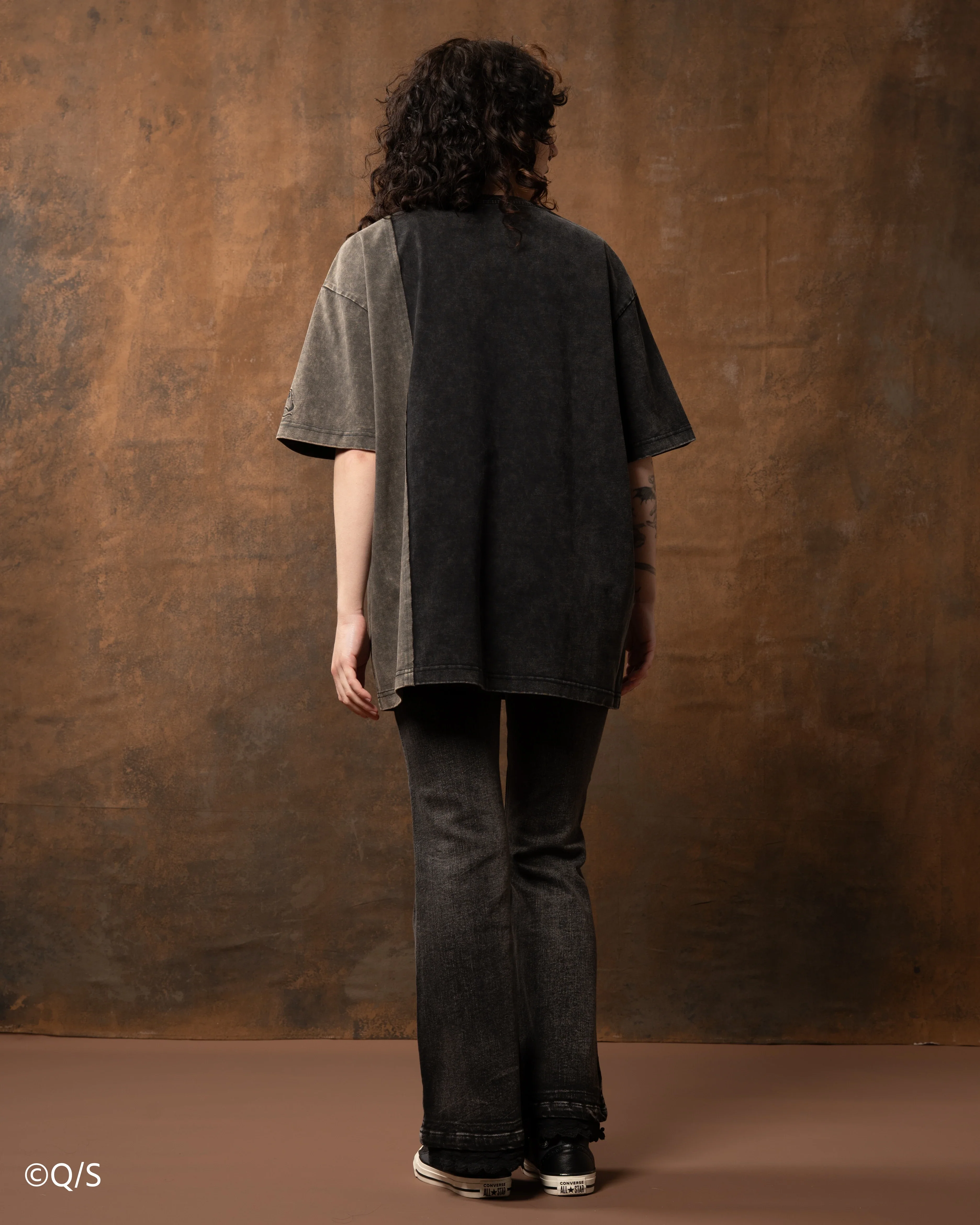 Caiman Side Cut Tee - Image 8