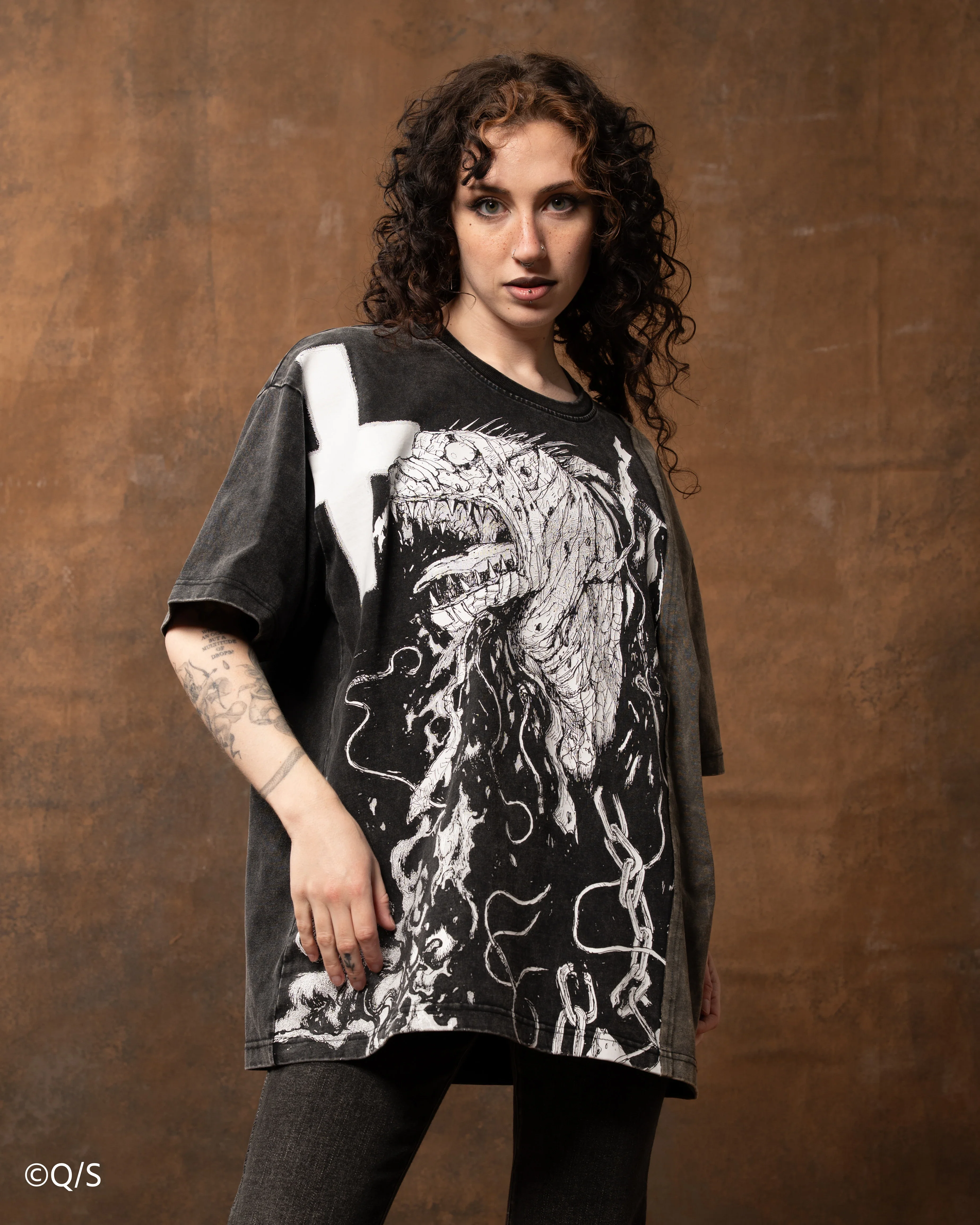 Caiman Side Cut Tee - Image 9