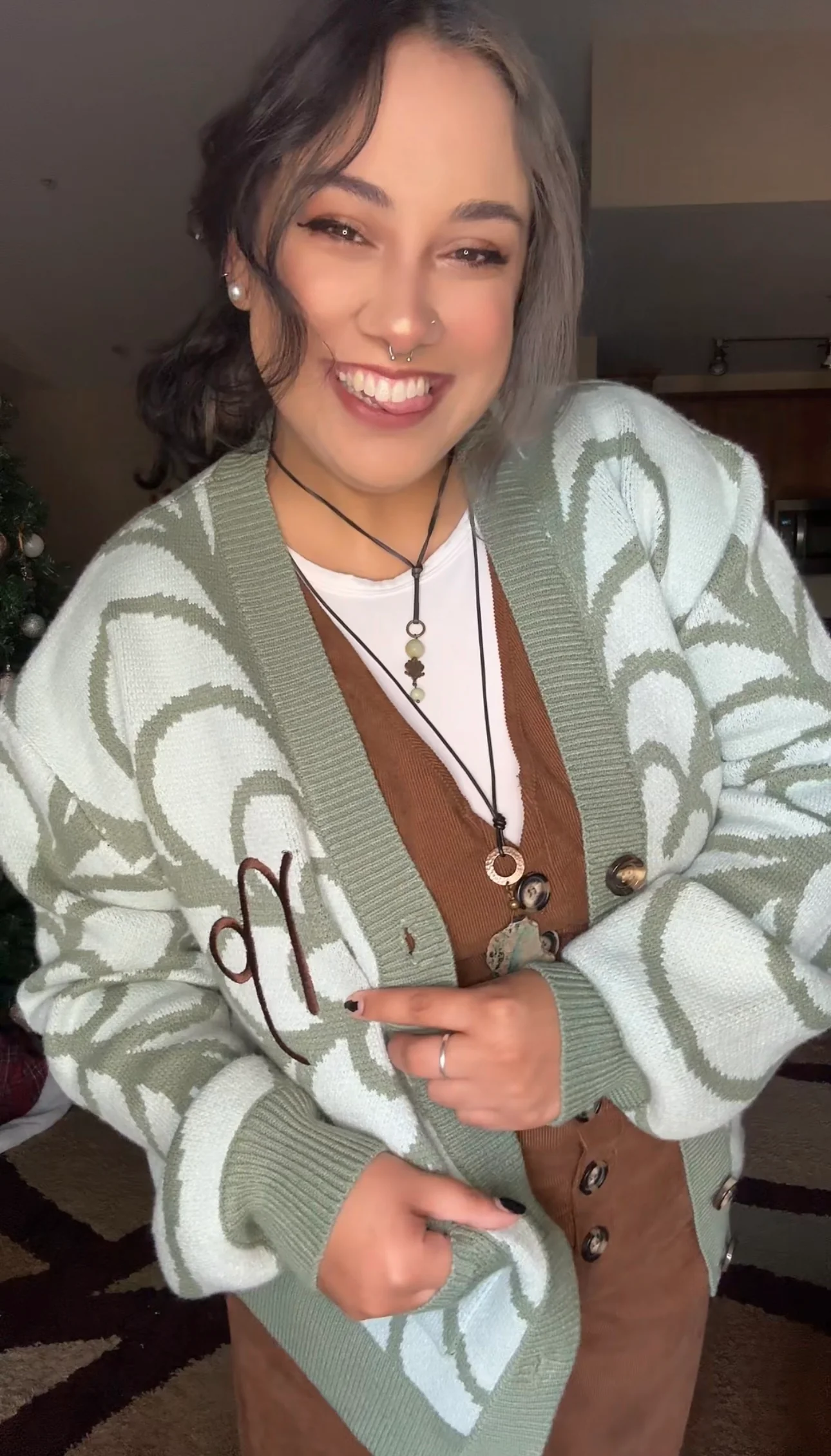 Capricorn Cardigan - Image 3
