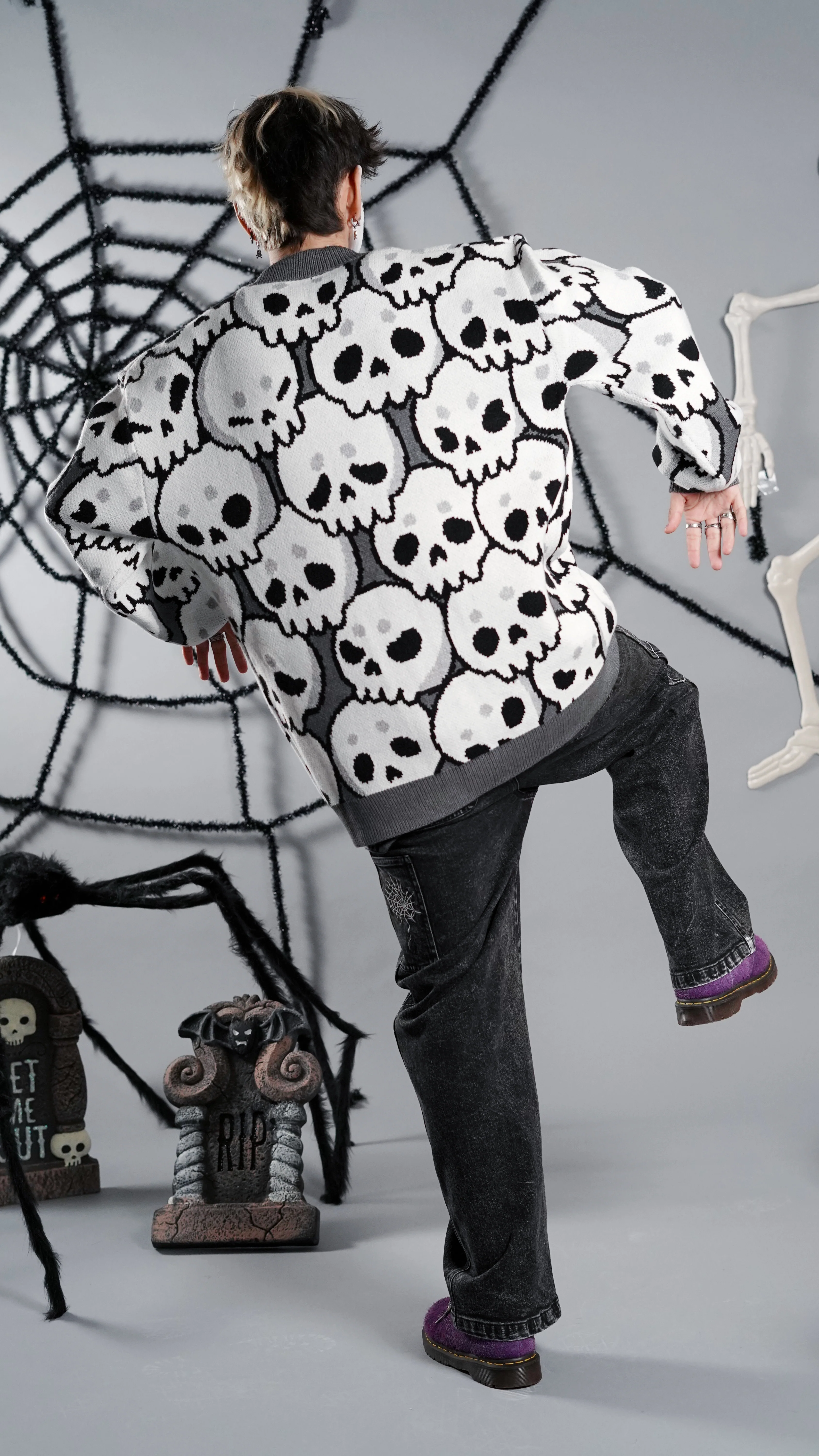 Catacombs Cardigan - Image 6