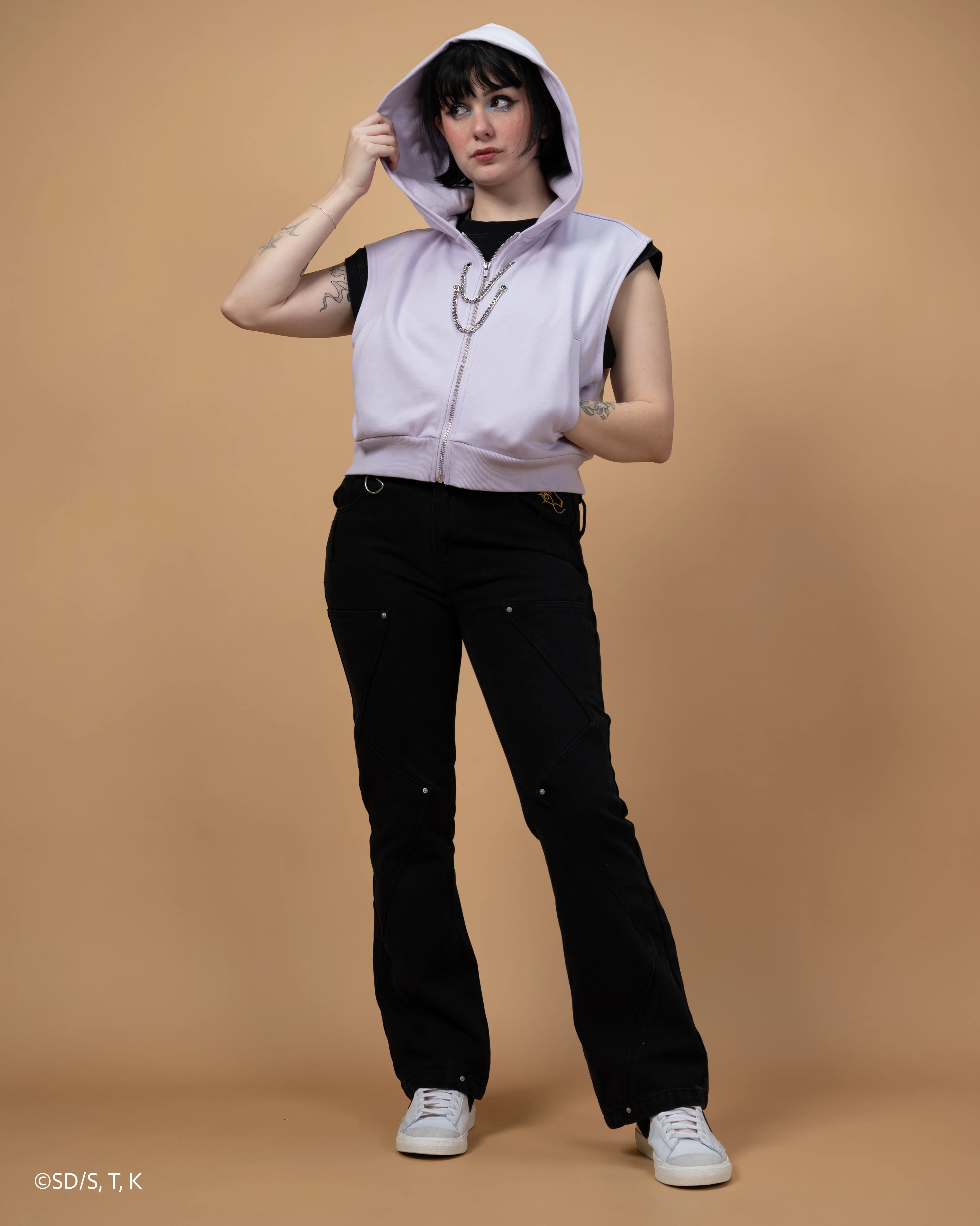 Cropped Marik Hoodie - Image 9