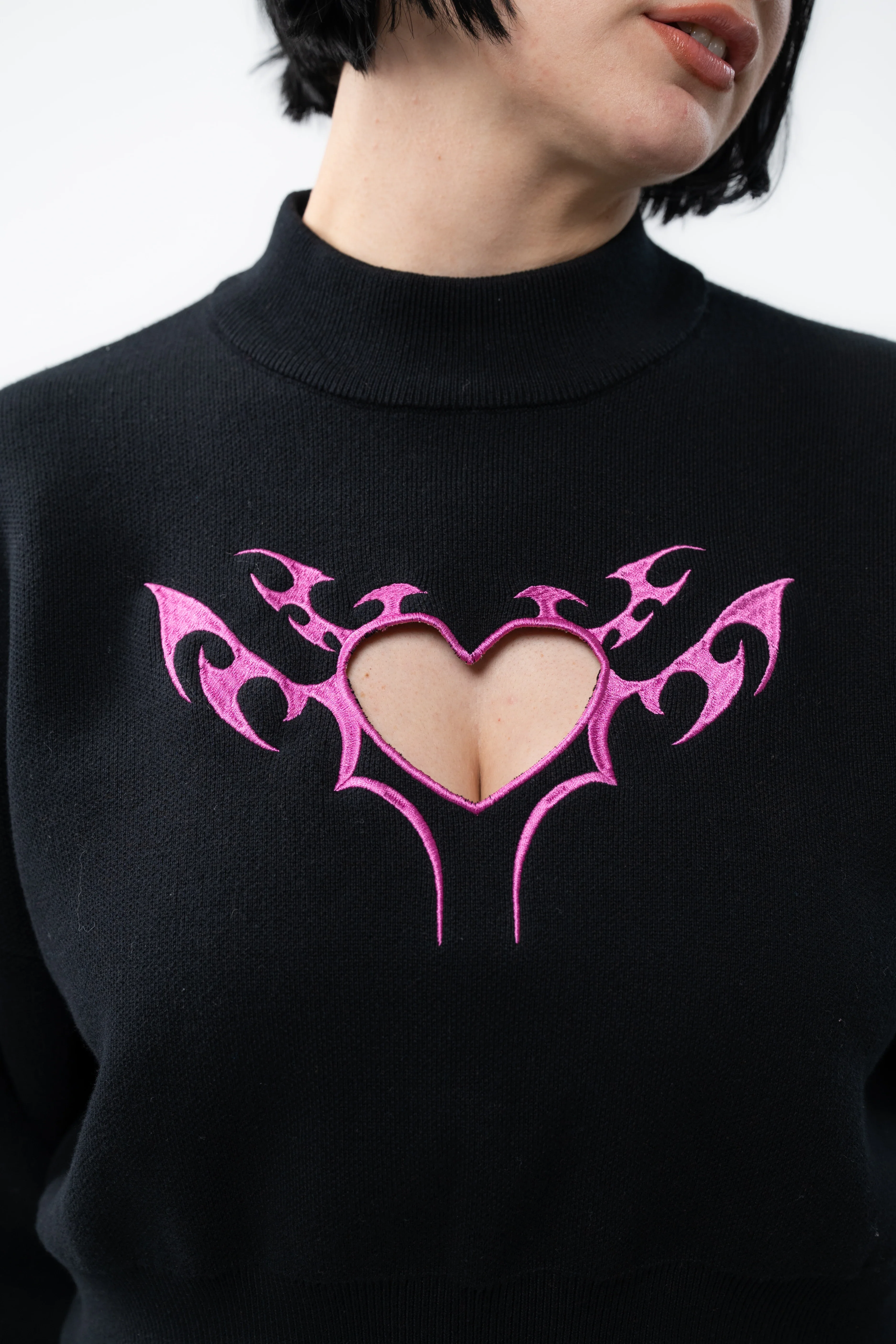 Cyber Heart Cut Out Sweater - Image 13