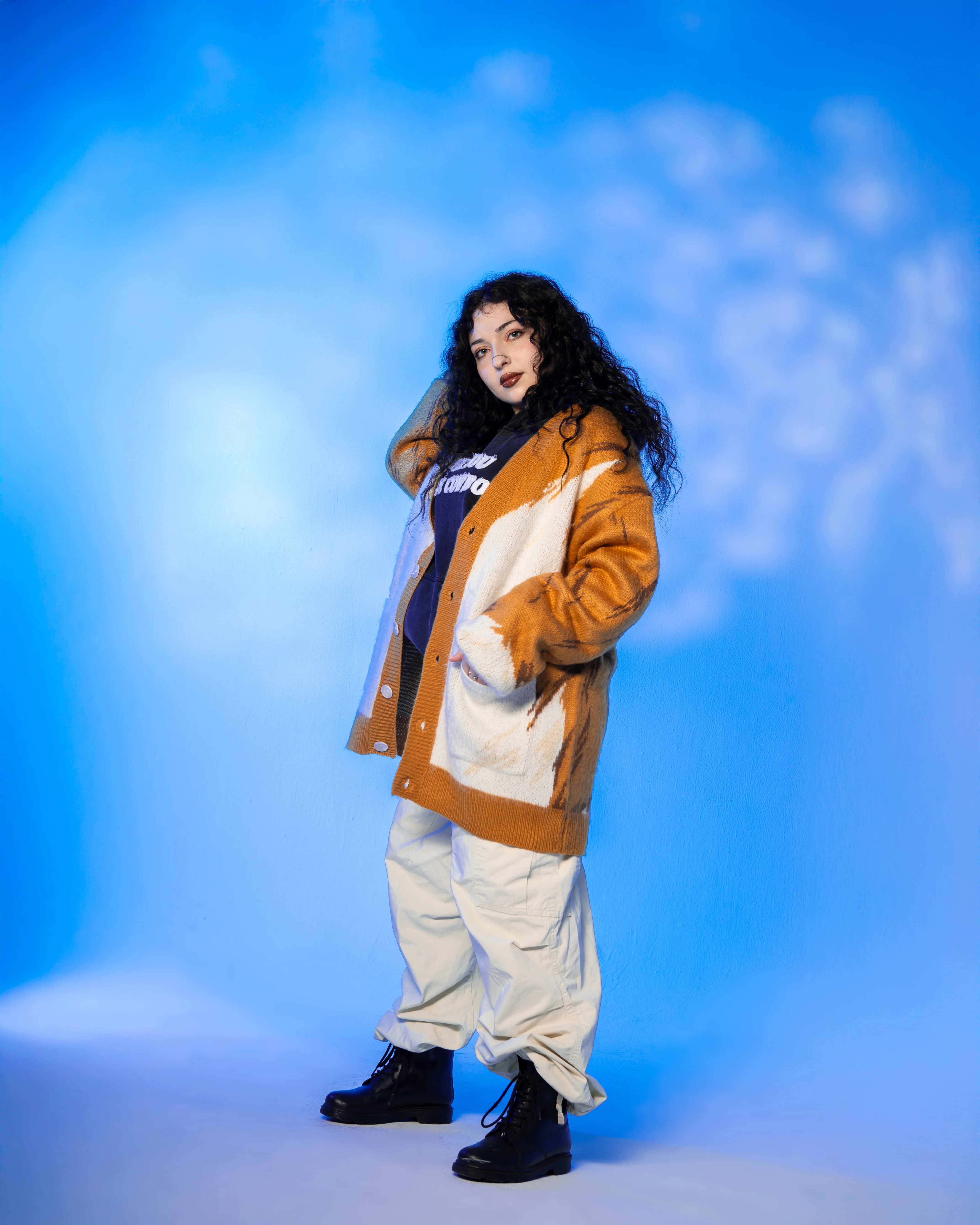 Fluffy Ein Cardigan - Image 4