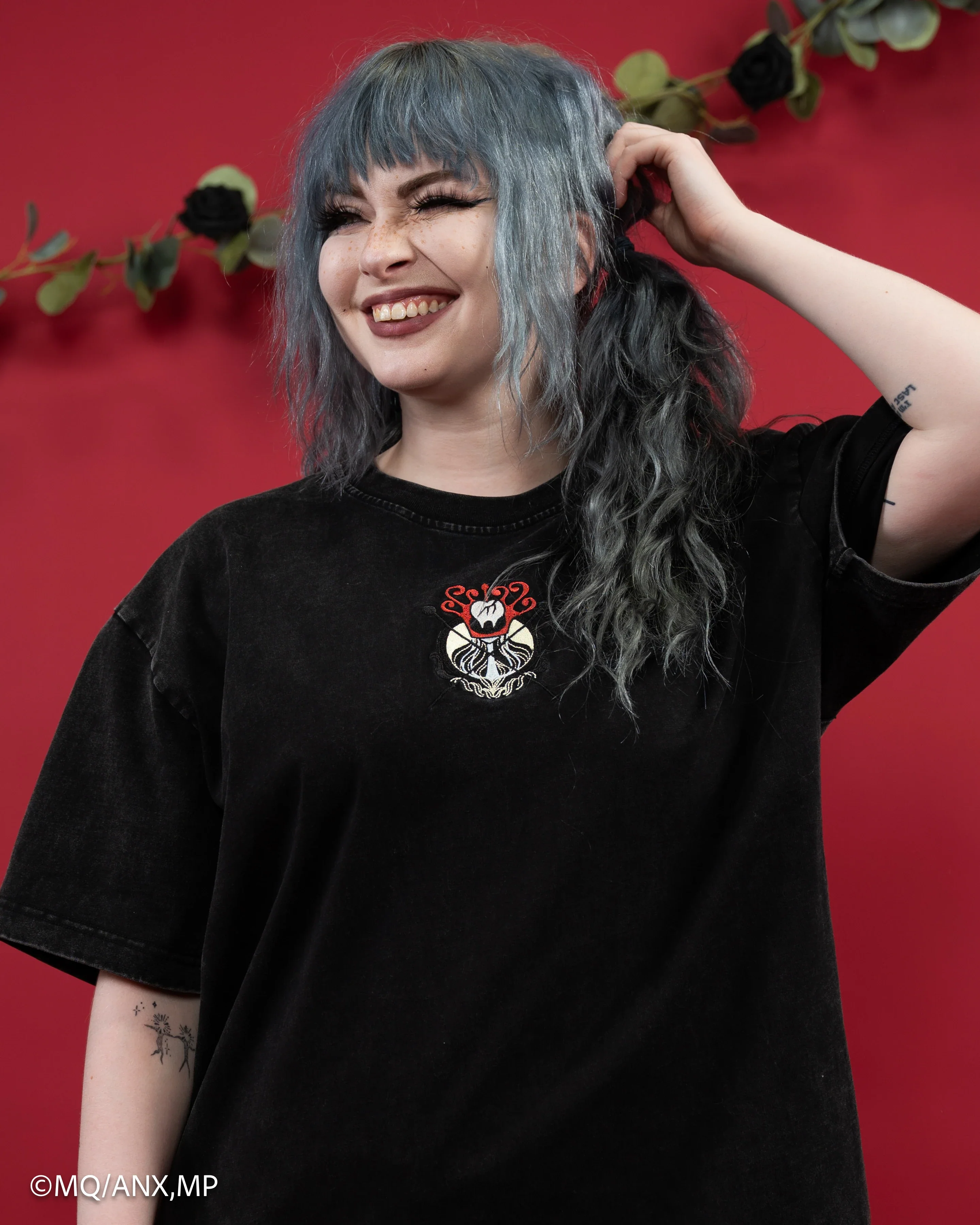 Homulilly Tee - Image 12
