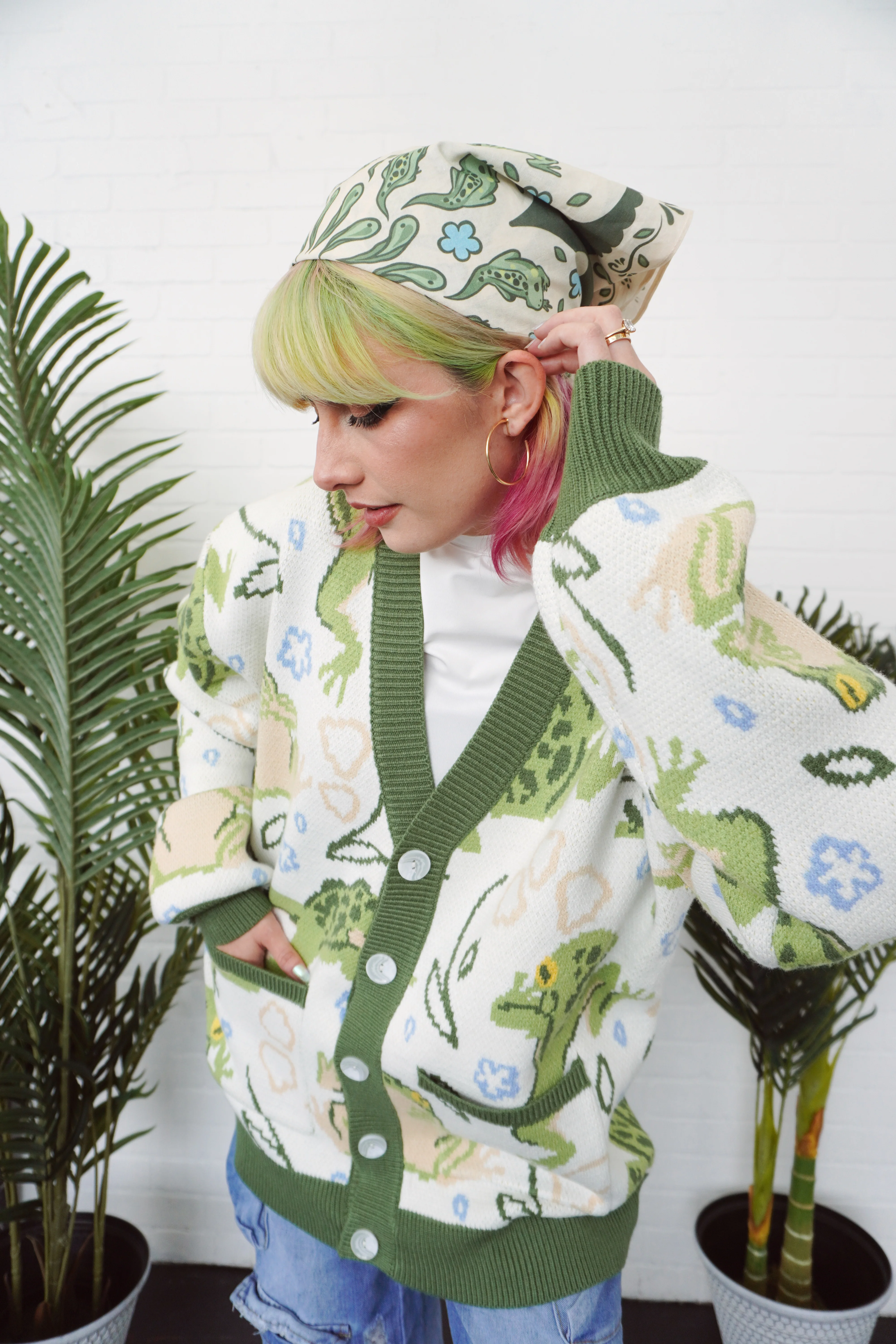 Hoppin' Around Bandana - Image 3