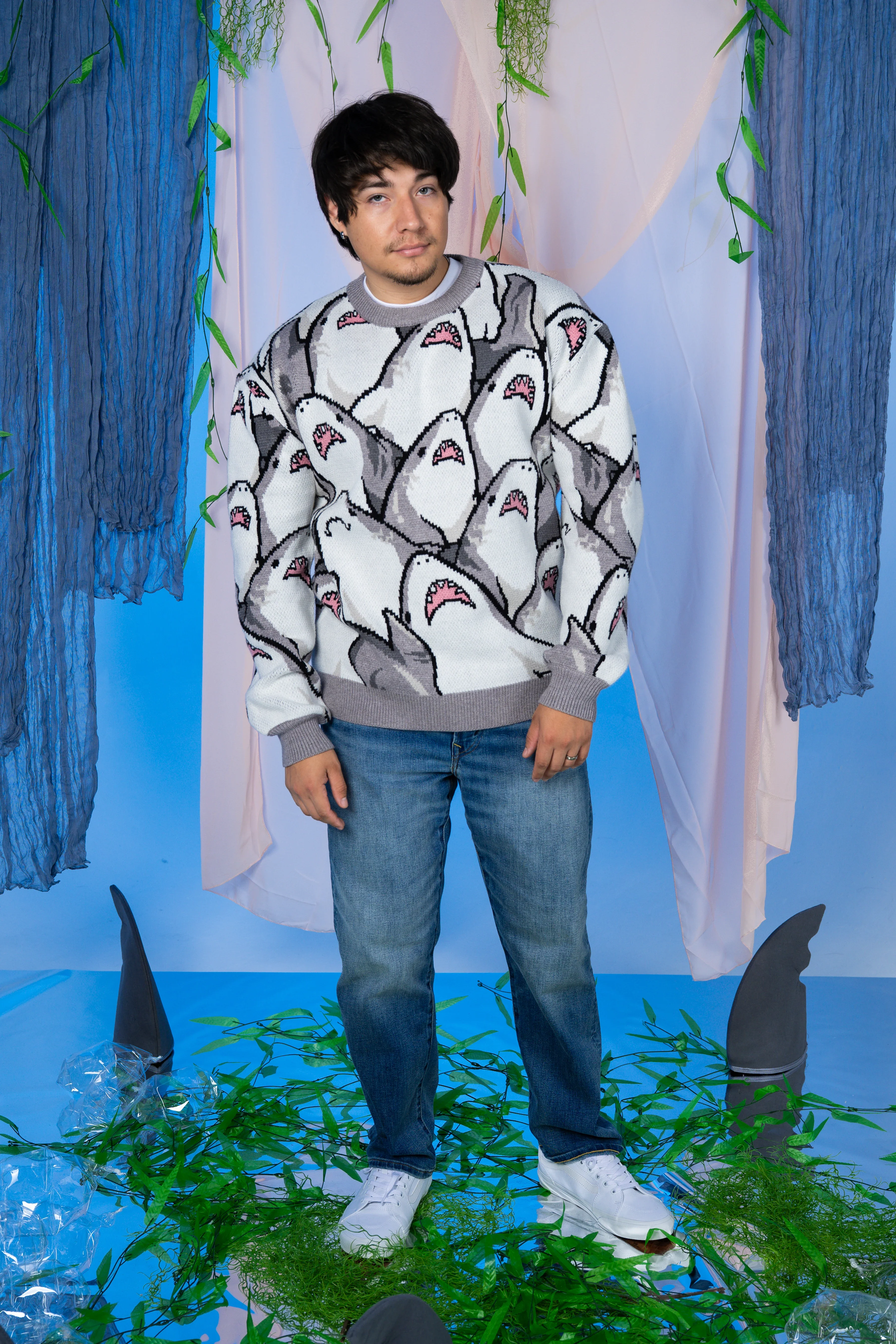 Jaws Dropping Sweater - Image 8