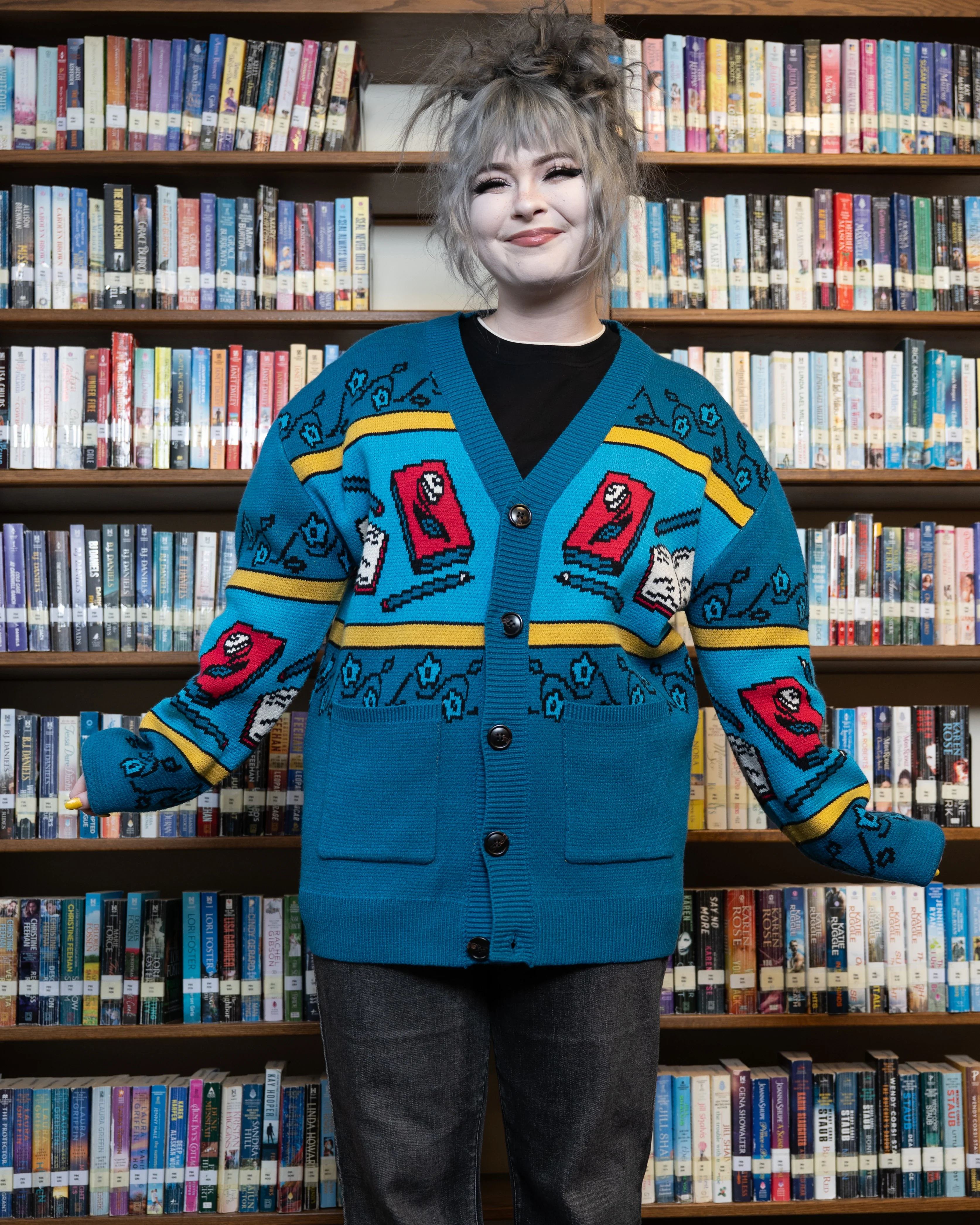 Librarian Cardigan - Image 11