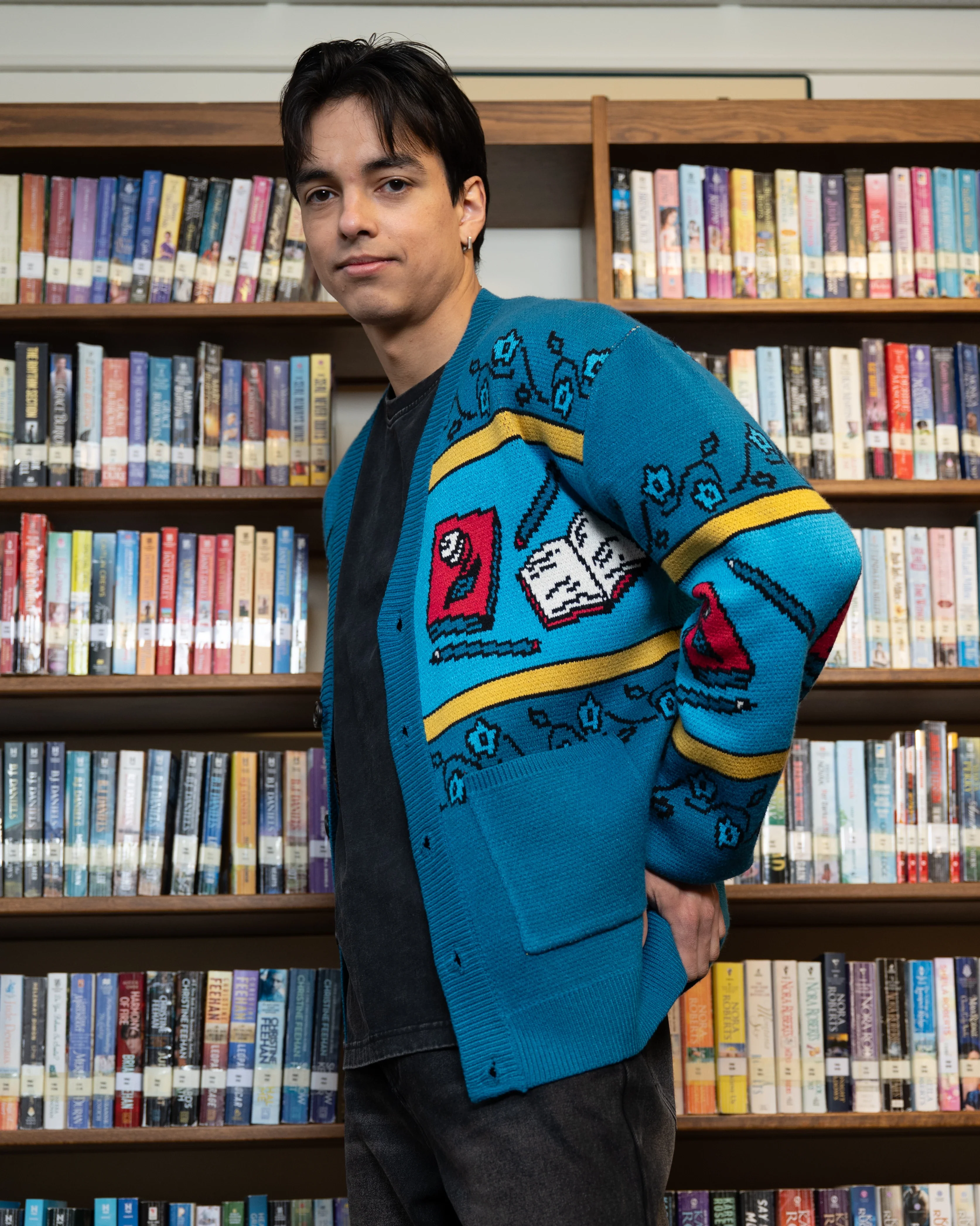 Librarian Cardigan - Image 9