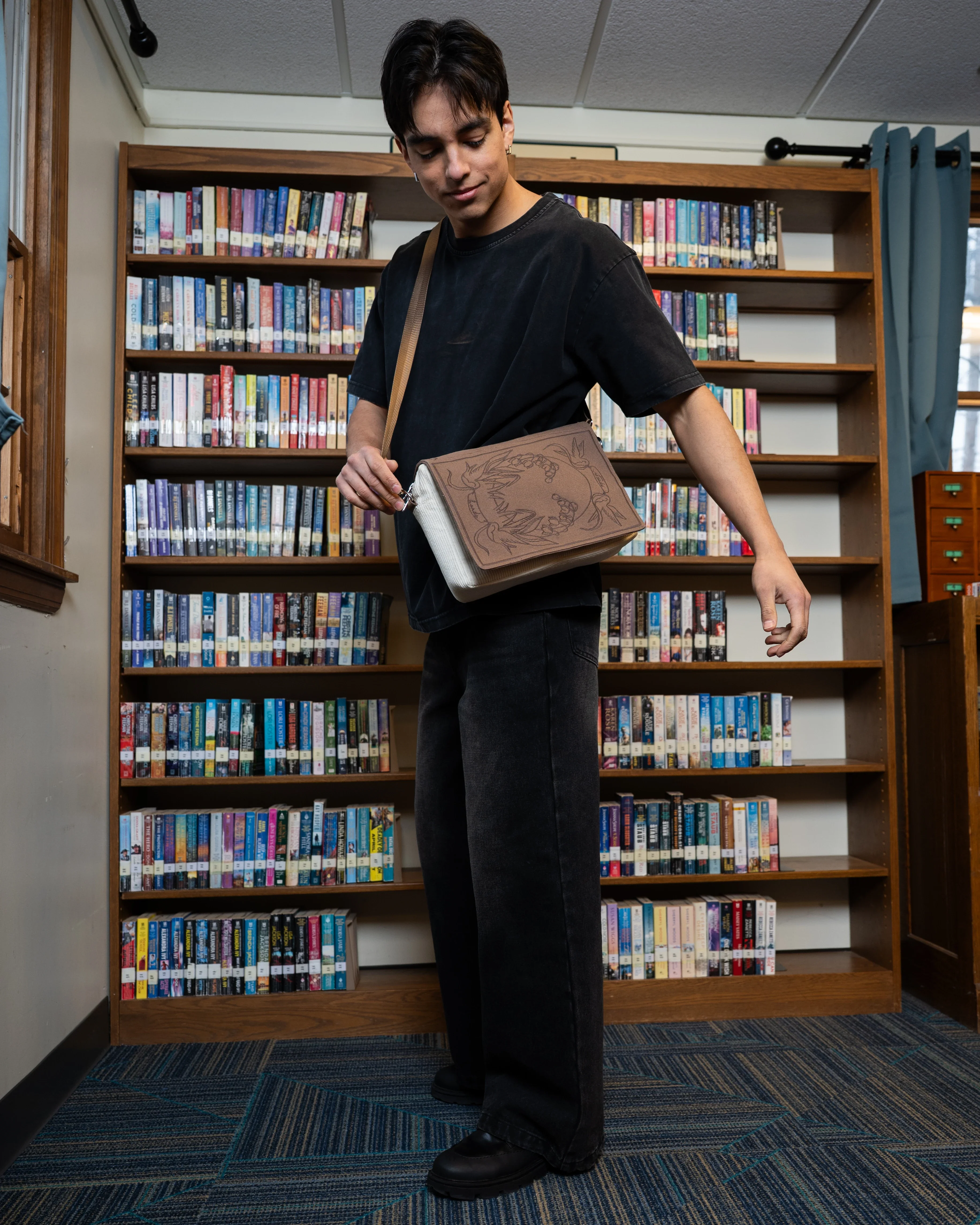 Library Book Bag - Image 10