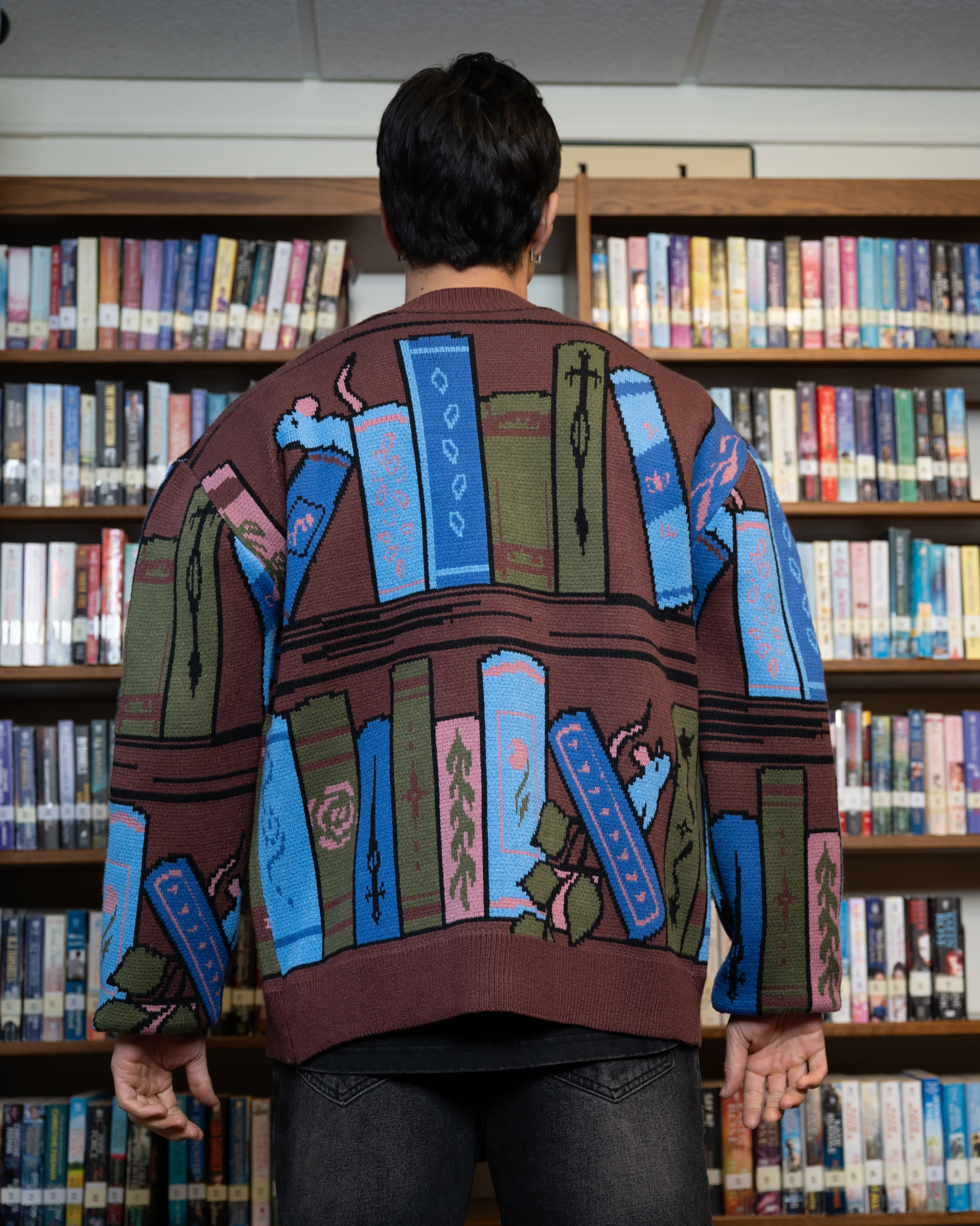 Library Cardigan - Image 12