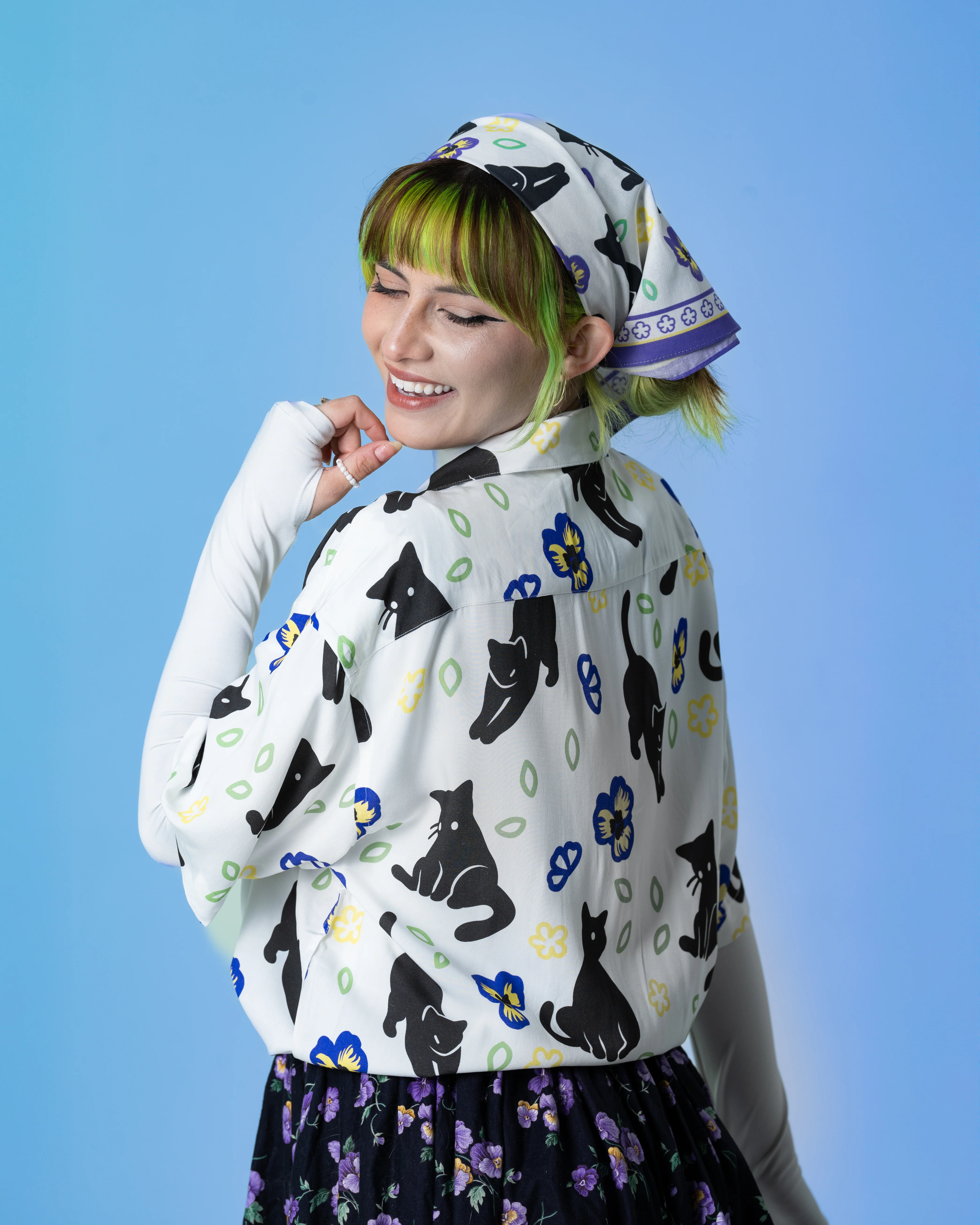 Meowin' Around Button Up - Image 5