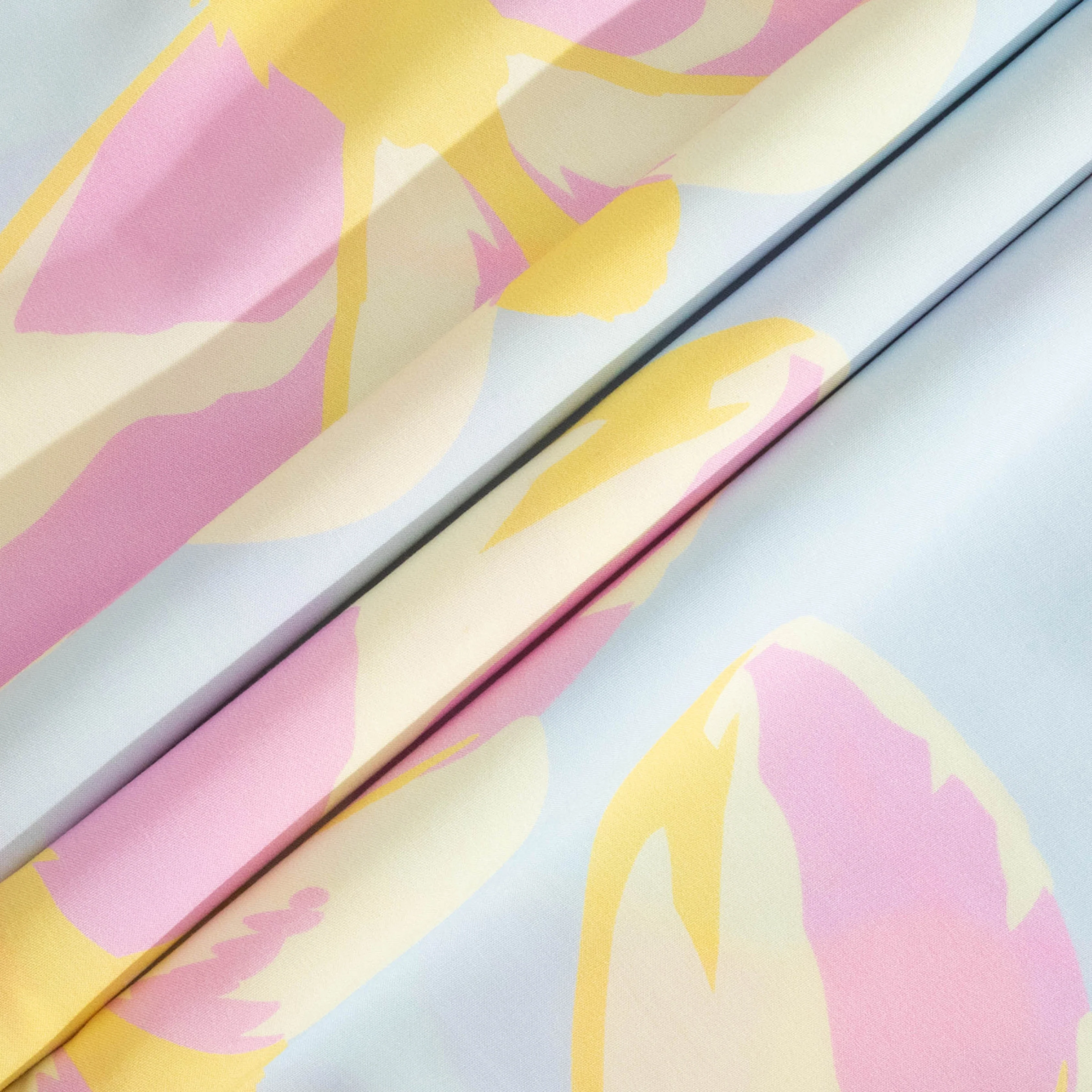 Rosy Maple Moth Button Up - Image 9