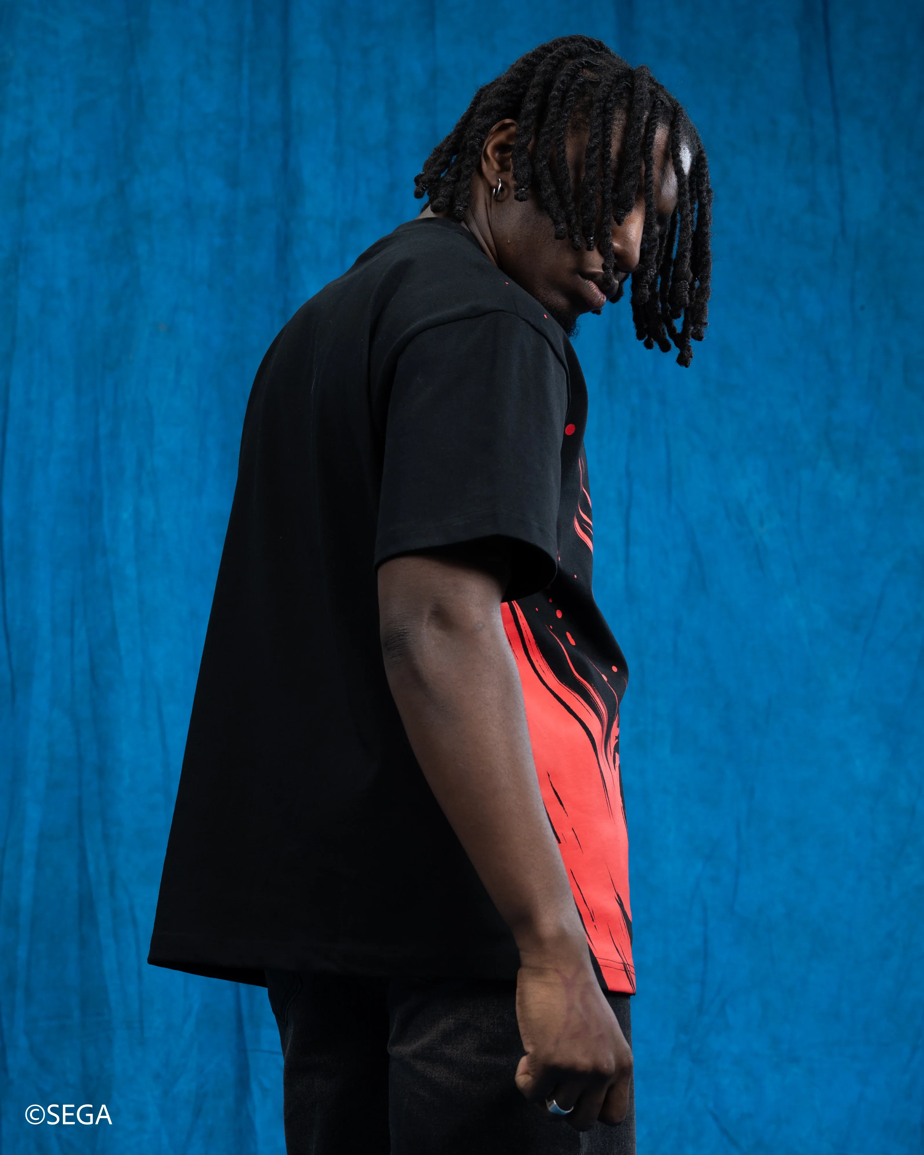 Shadow Front Print Tee - Image 12