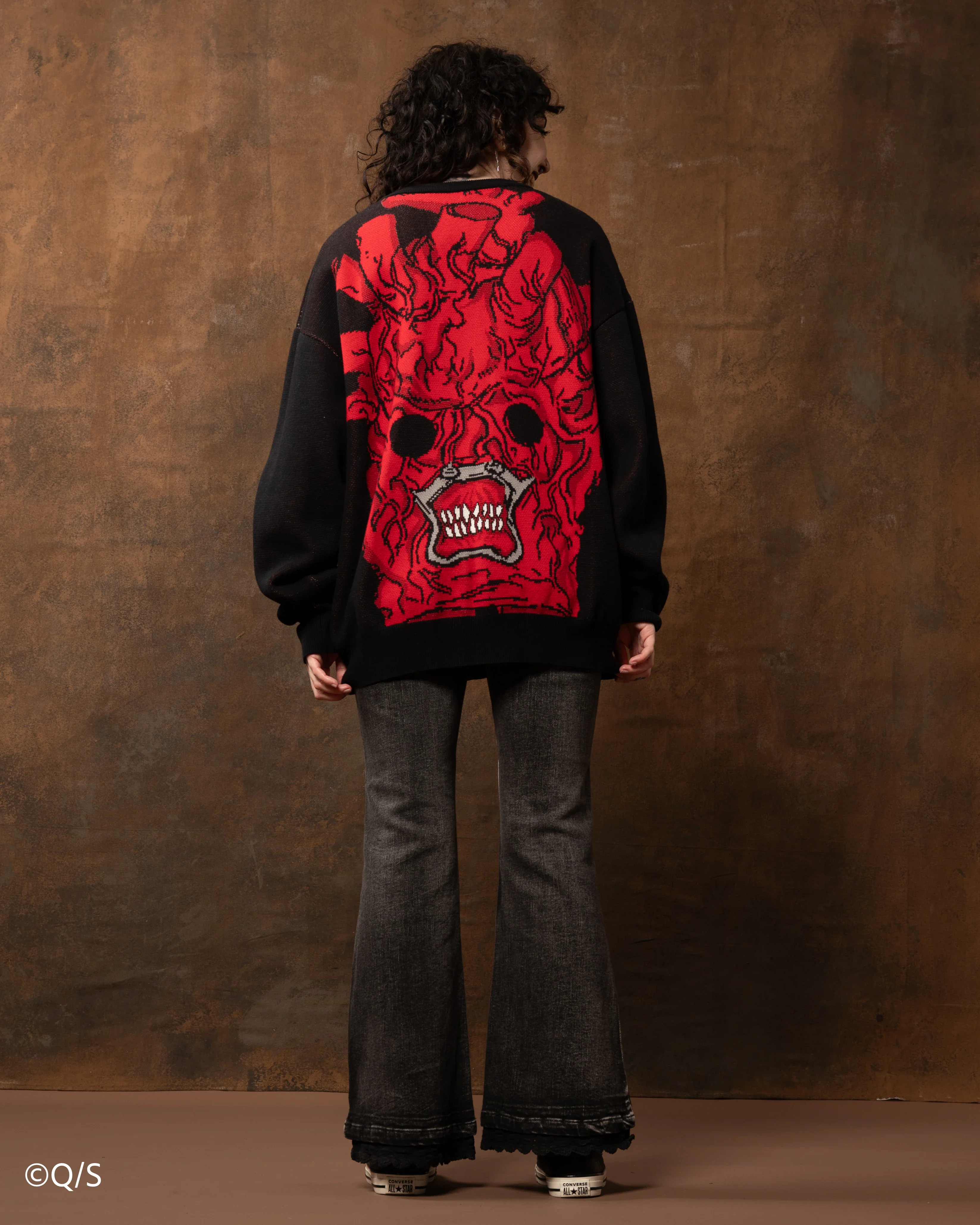 Shin Sweater - Image 9