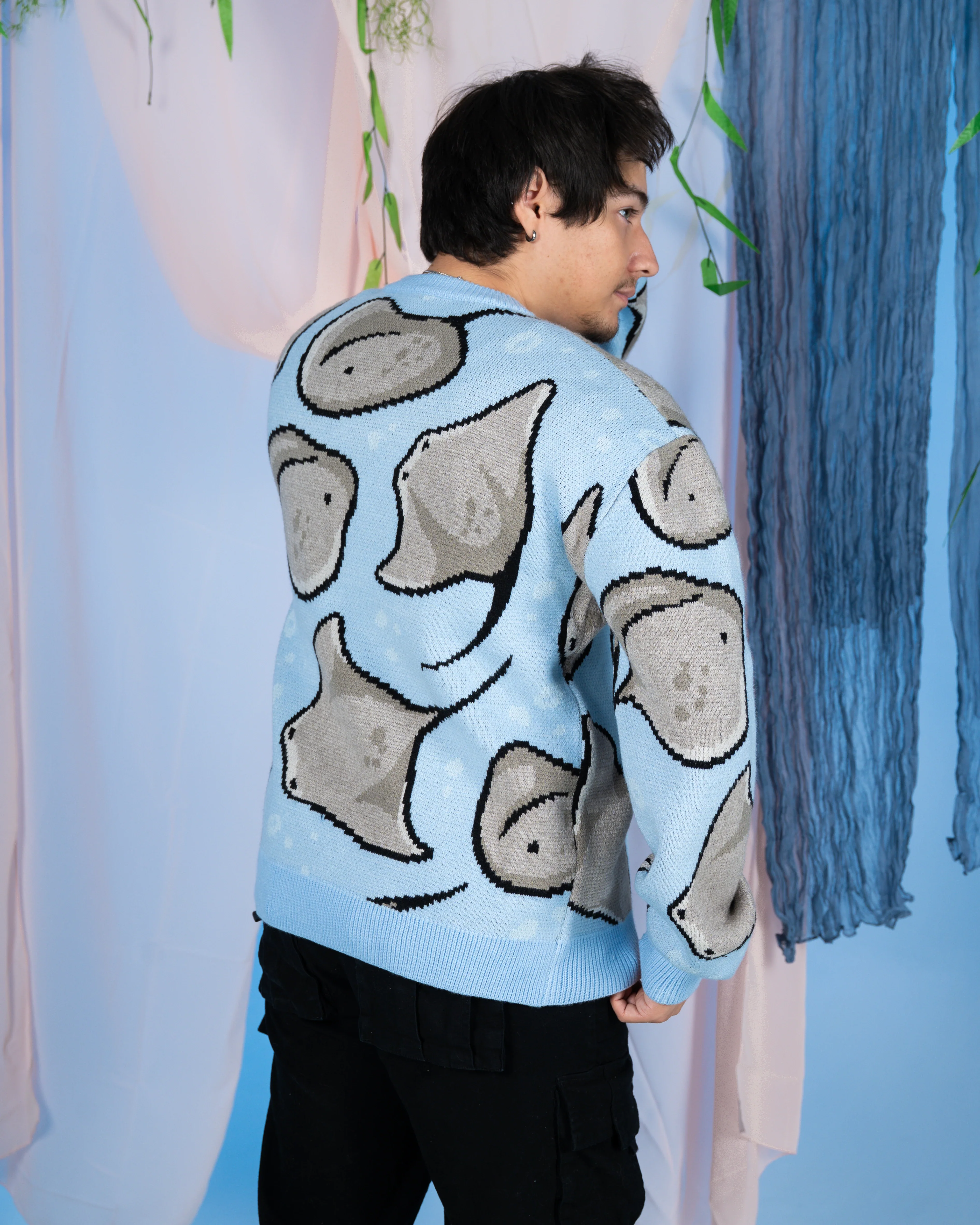 Stingray Sweater - Image 4