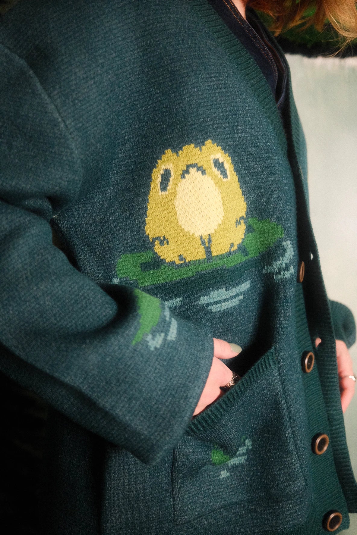 Top Frog Cardigan - Image 9