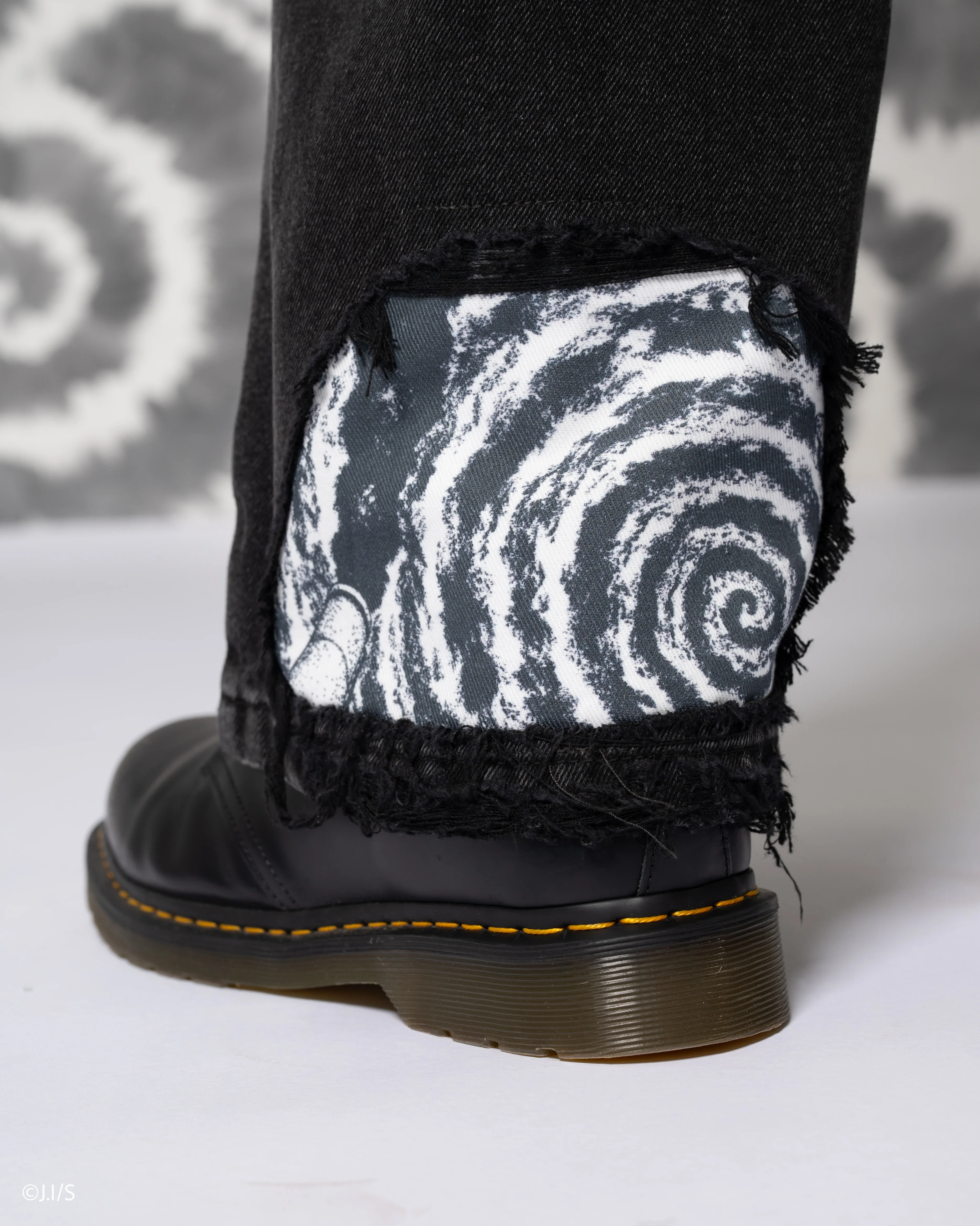 Uzumaki Jeans [EARLY ACCESS] - Image 20