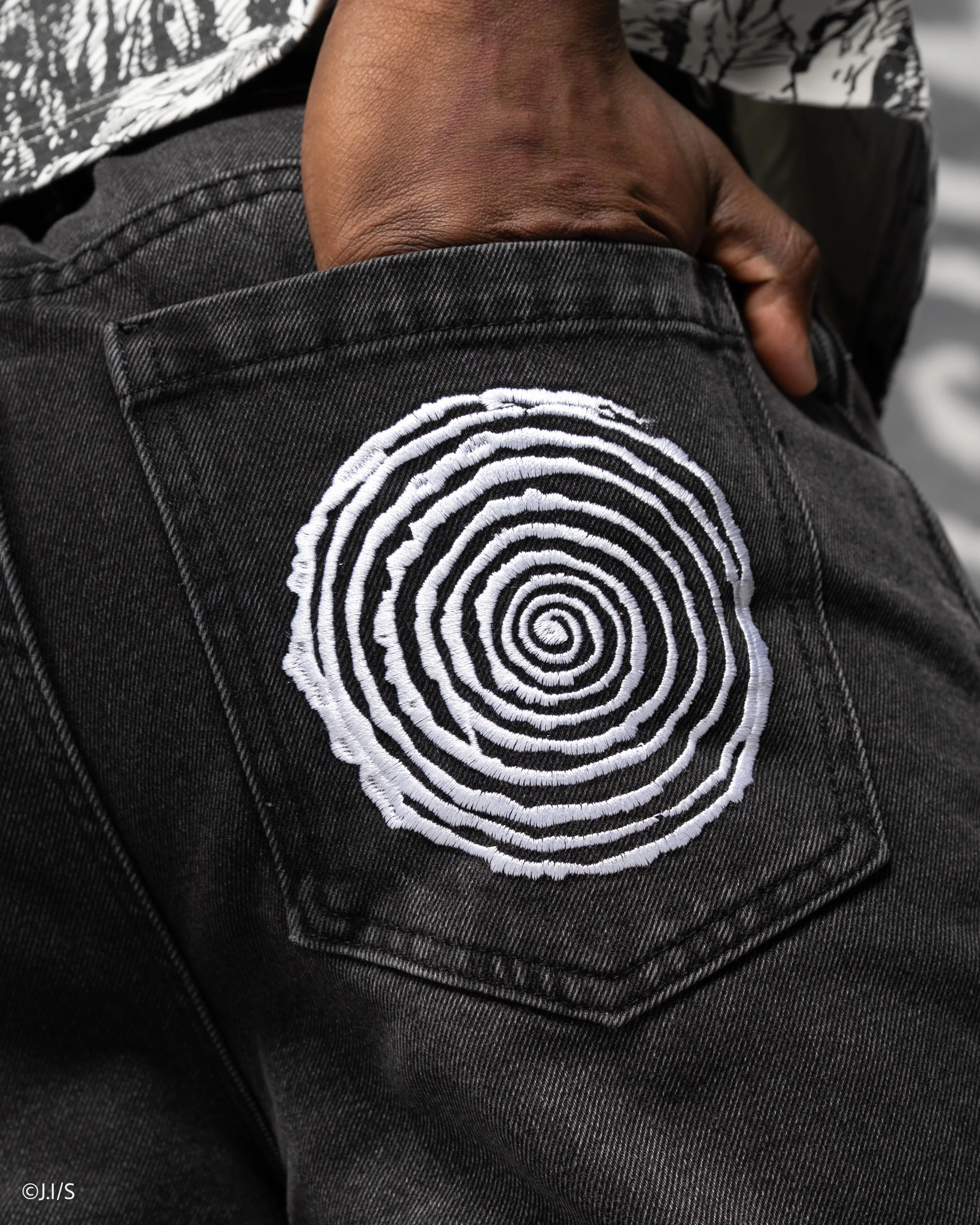 Uzumaki Jeans [EARLY ACCESS] - Image 22