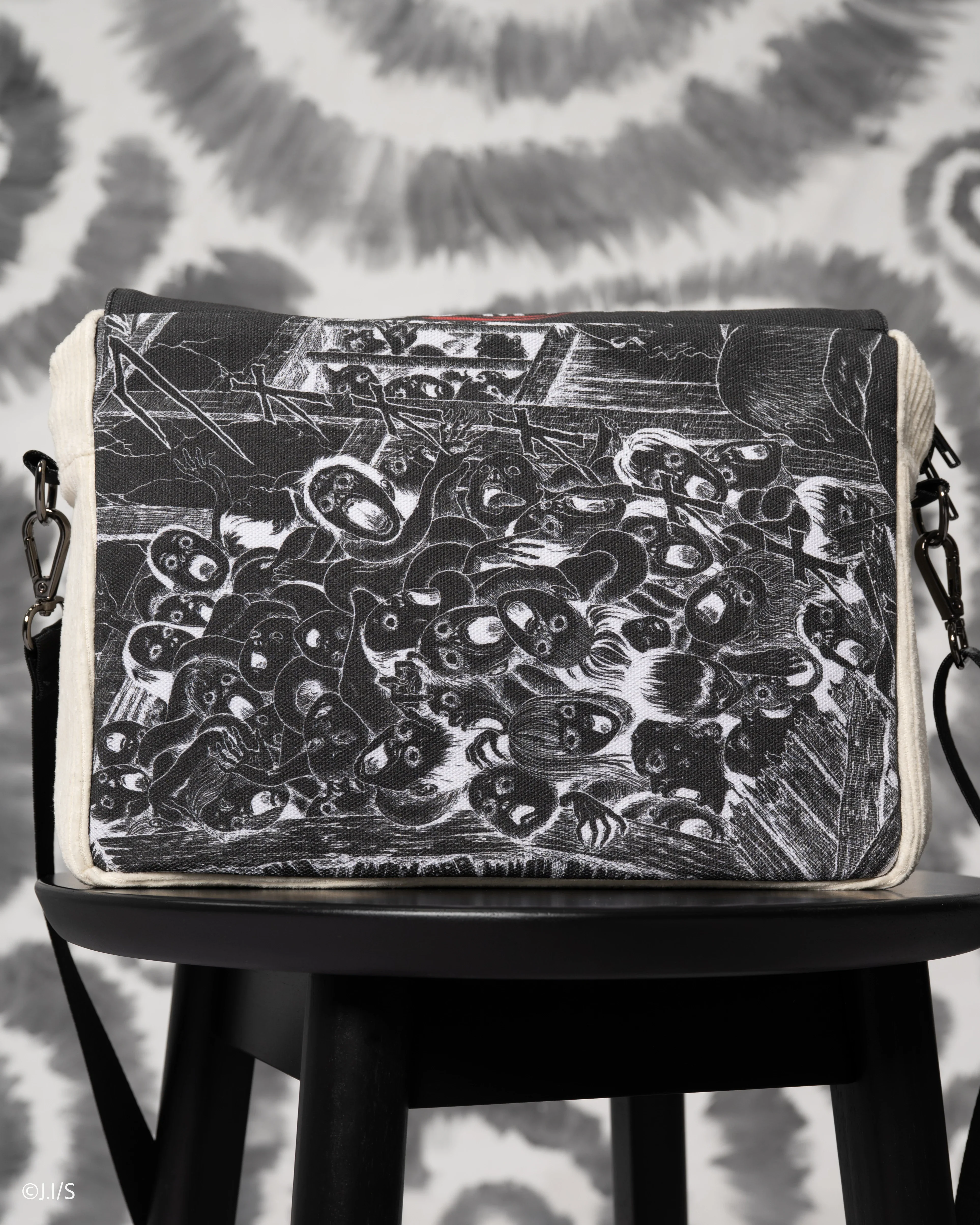 Uzumaki Manga Bag [EARLY ACCESS] - Image 5