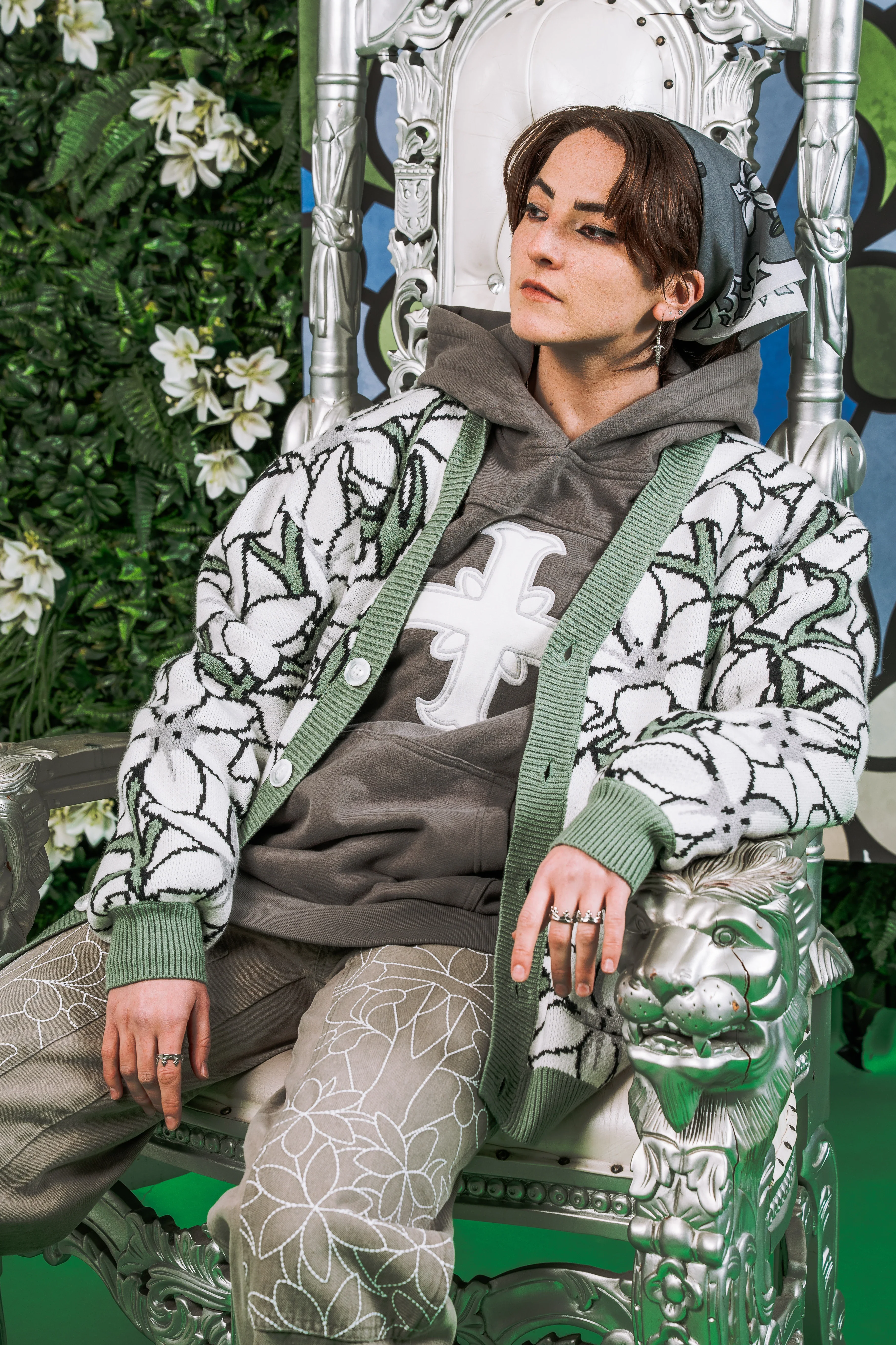 White Lily Cardigan - Image 5